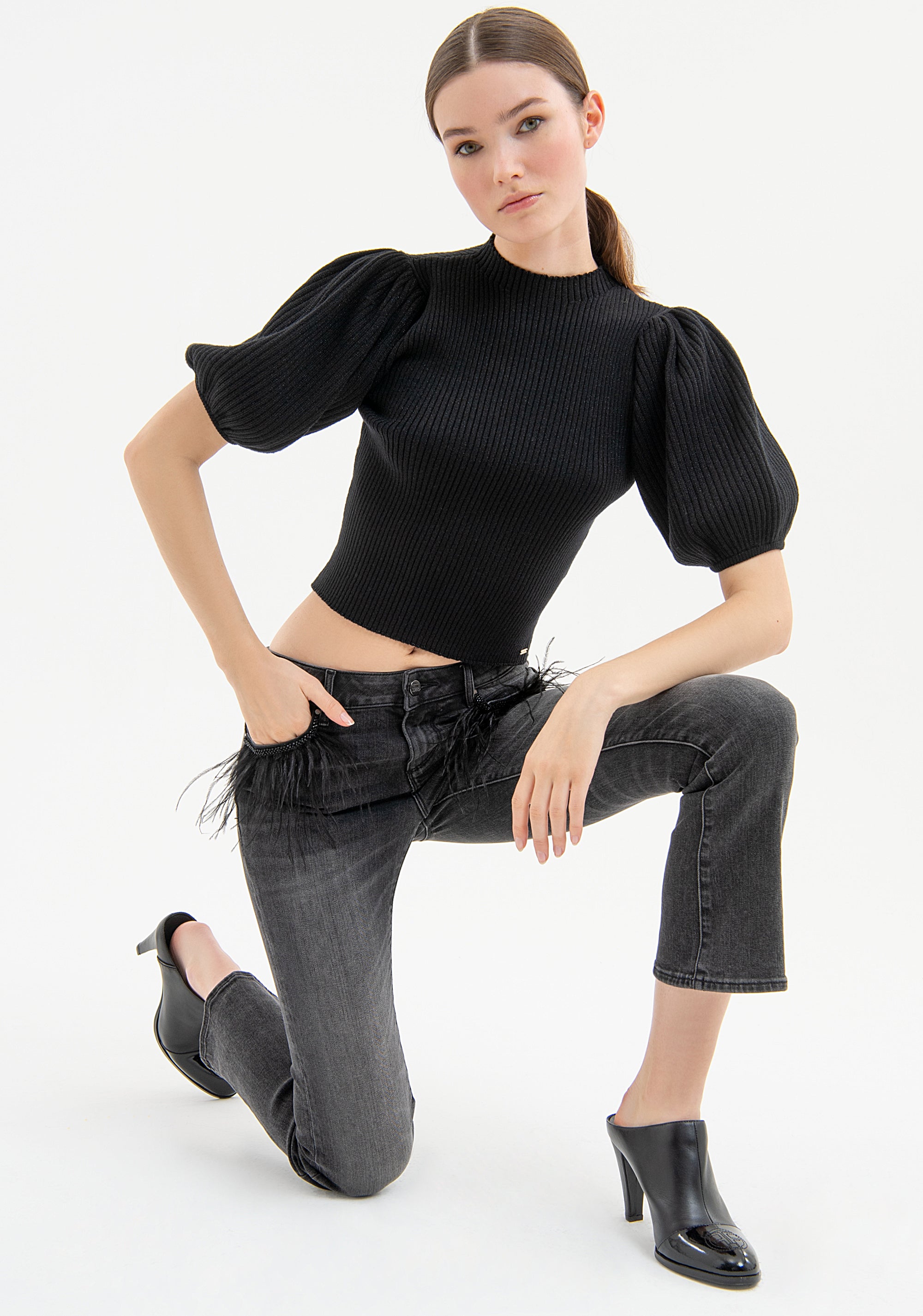 Jeans cropped with push up effect made in black denim with dark wash Fracomina FR23WV8030D40104-H21-4