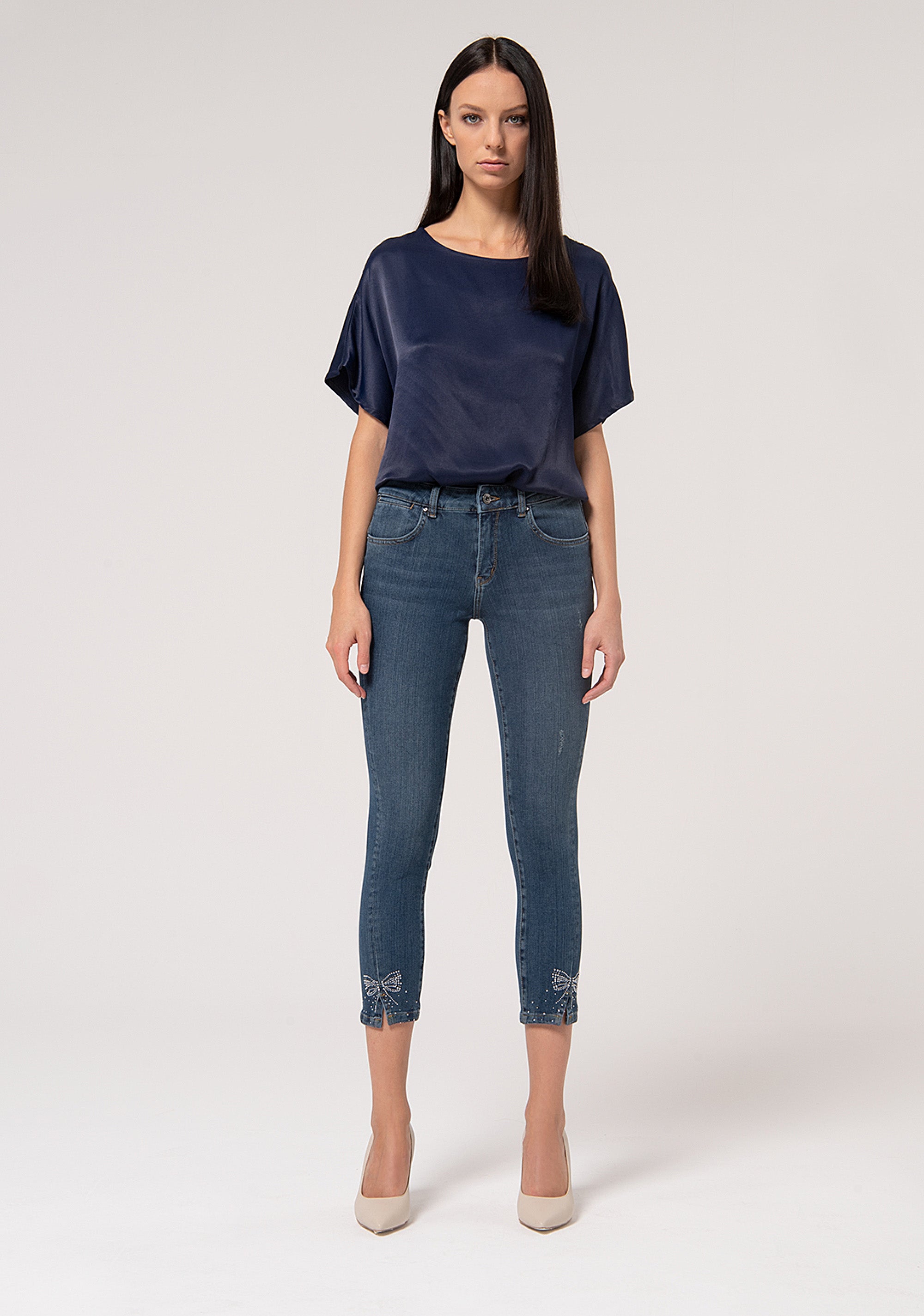 Jeans cropped with shape-up effect made in denim with middle wash Fracomina FR24WV9002D408R9-987-1