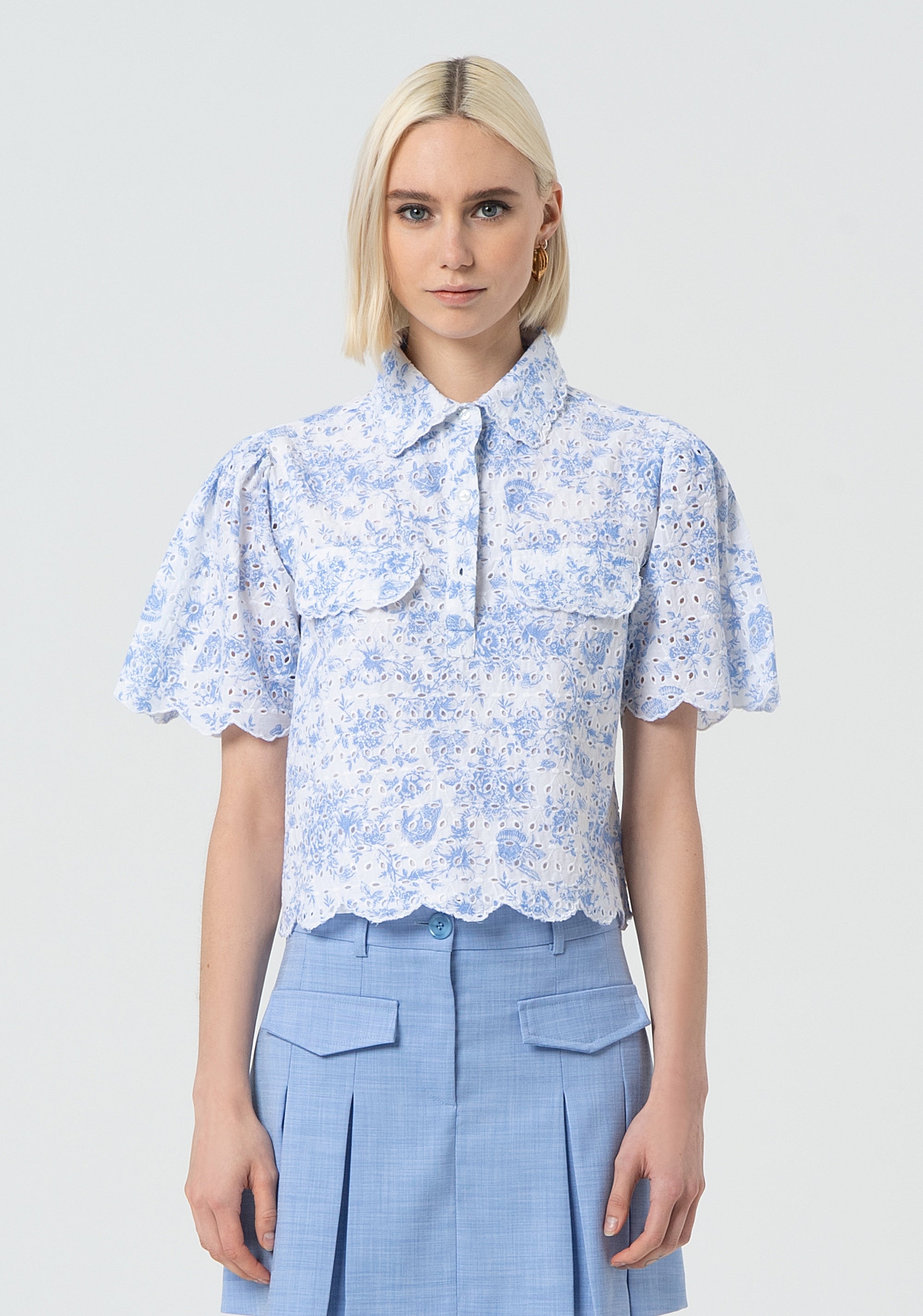 Blouse regular fit made in San Gallo lace with flowery pattern FR25ST1007W404R8-L62 Fracomina