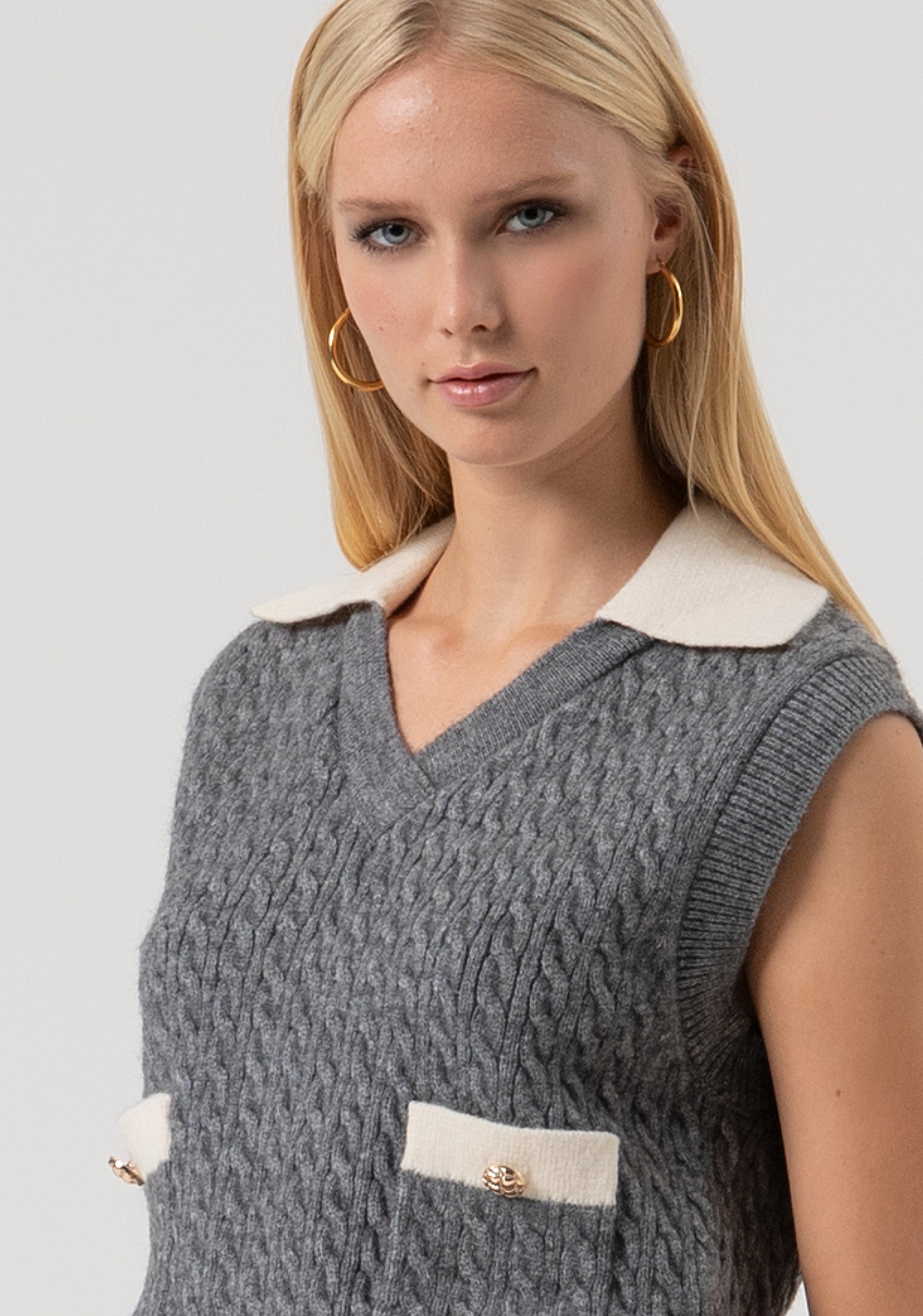 Knitted gilet regular fit with plaits Fracomina FR25WJ5011K55401-T55-2