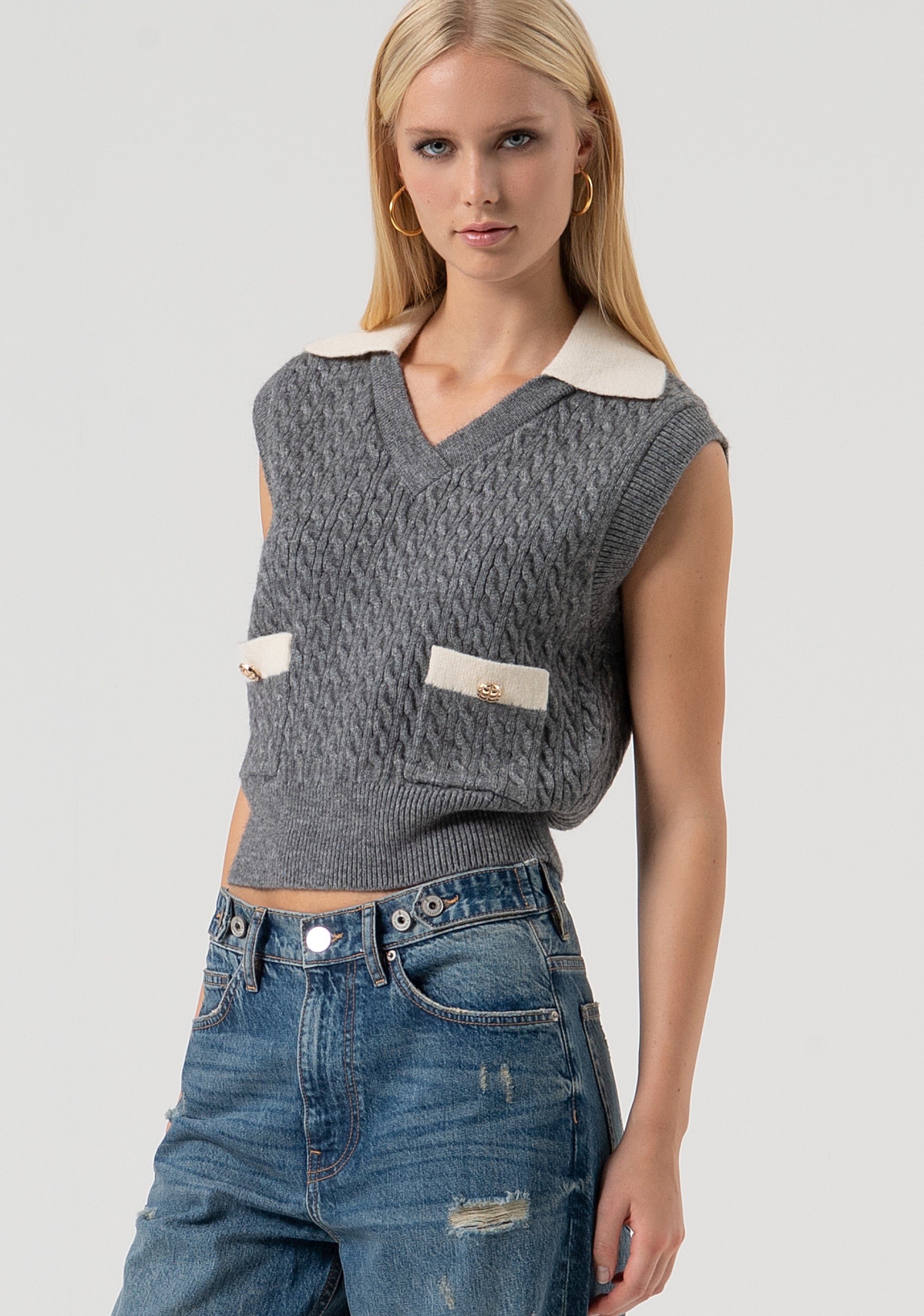 Knitted gilet regular fit with plaits Fracomina FR25WJ5011K55401-T55-3