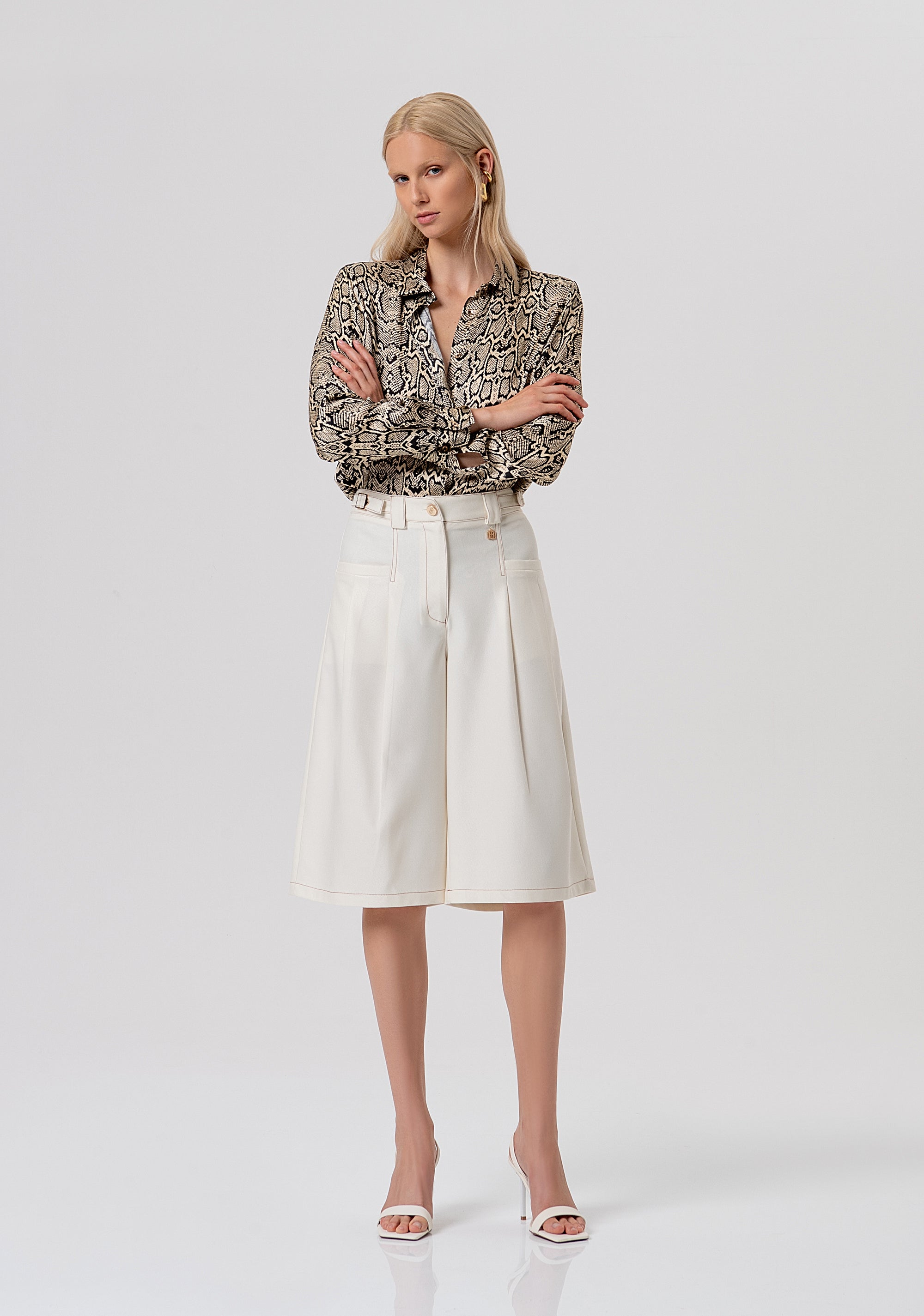 Bermuda flare with darts Fracomina FR26SV6006W49101-108-1