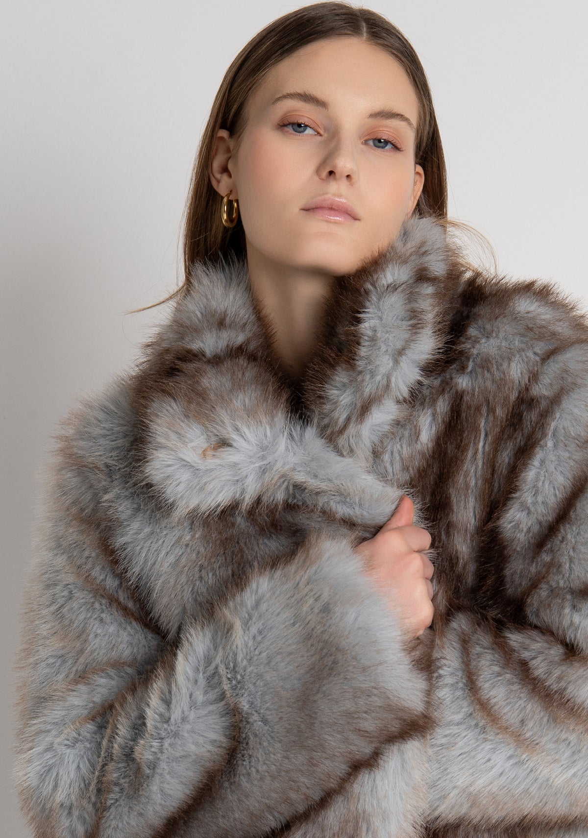 Jacket cropped made in fake fur Fracomina FR26WC4003O44501-T12