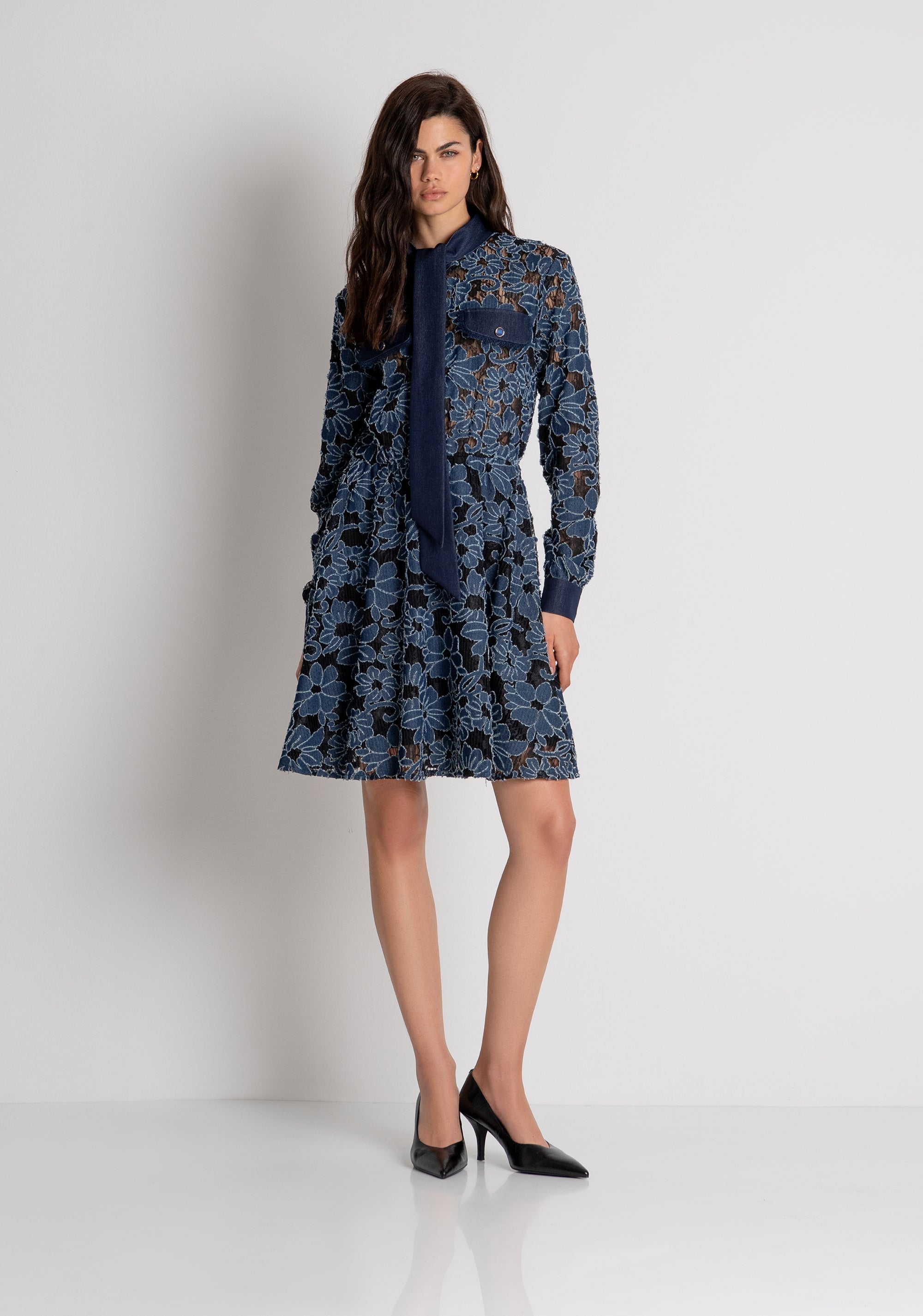 Mini dress regular fit made in lace Fracomina FR26WD4004D475G1-166-2