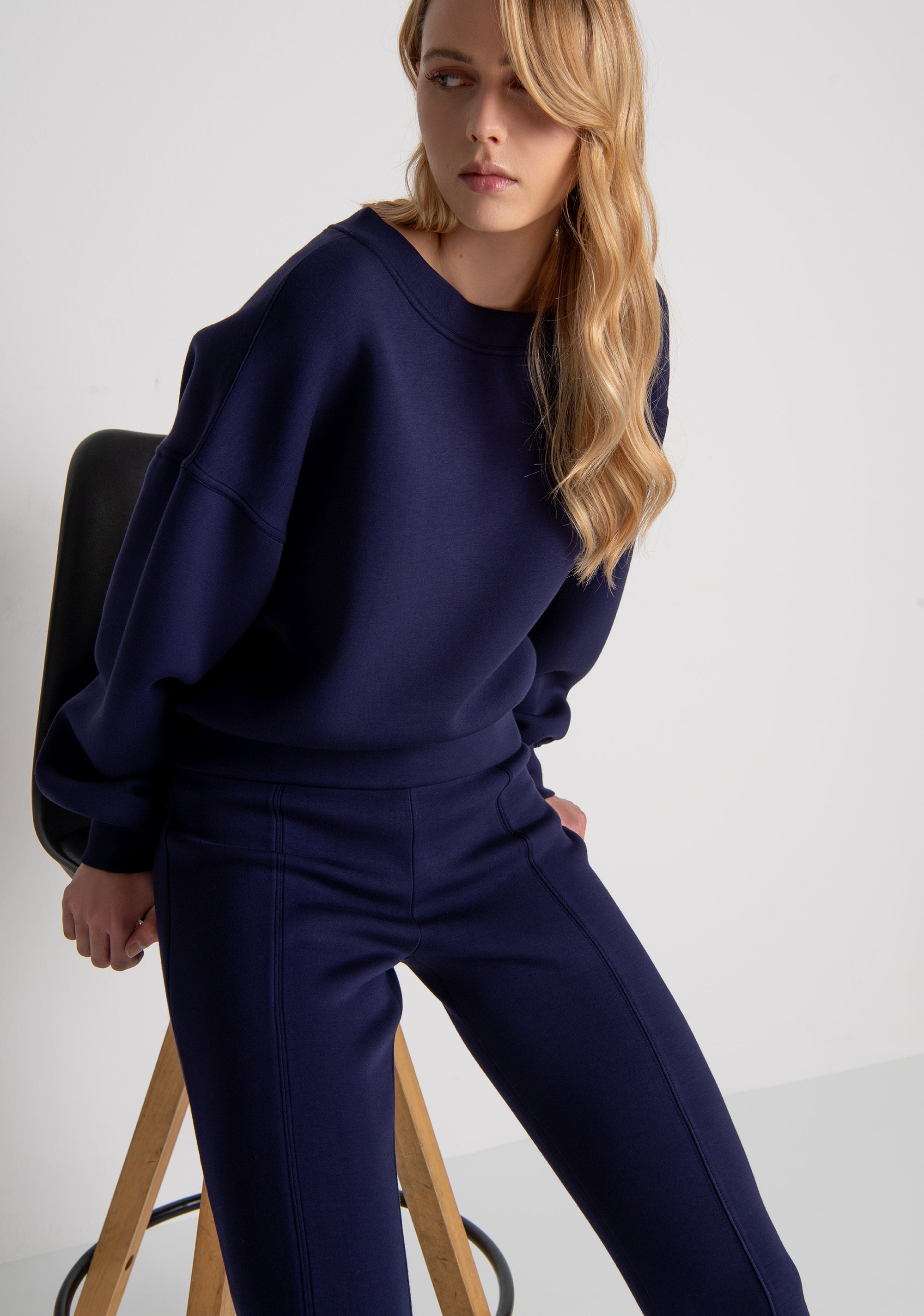 Bootcut pant made in Milano stitch fabric Fracomina FR26WVA015F41601-117