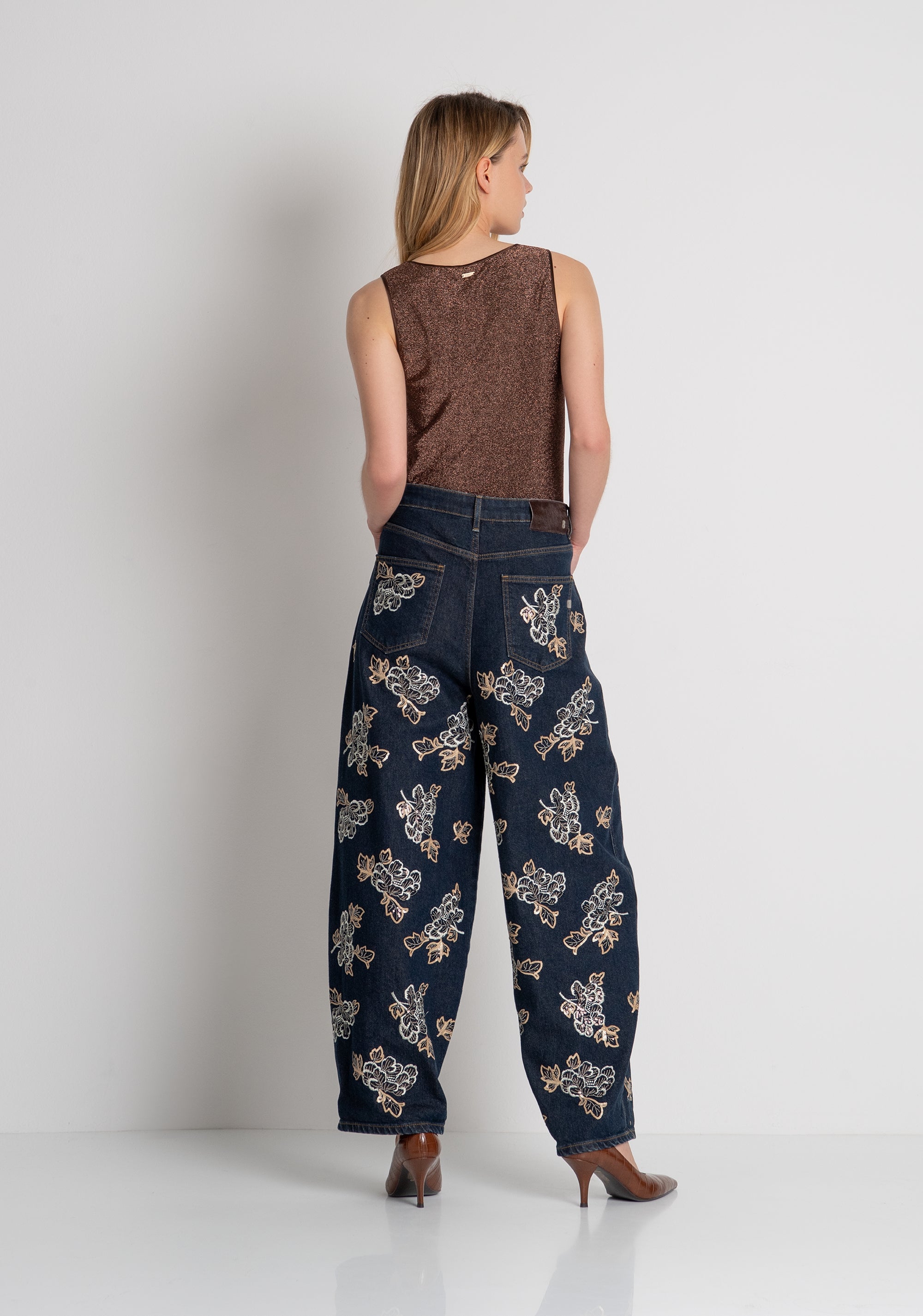 Jeans carrot balloon fit made in denim with rince wash Fracomina FR26WVD006D419E5-M58-4