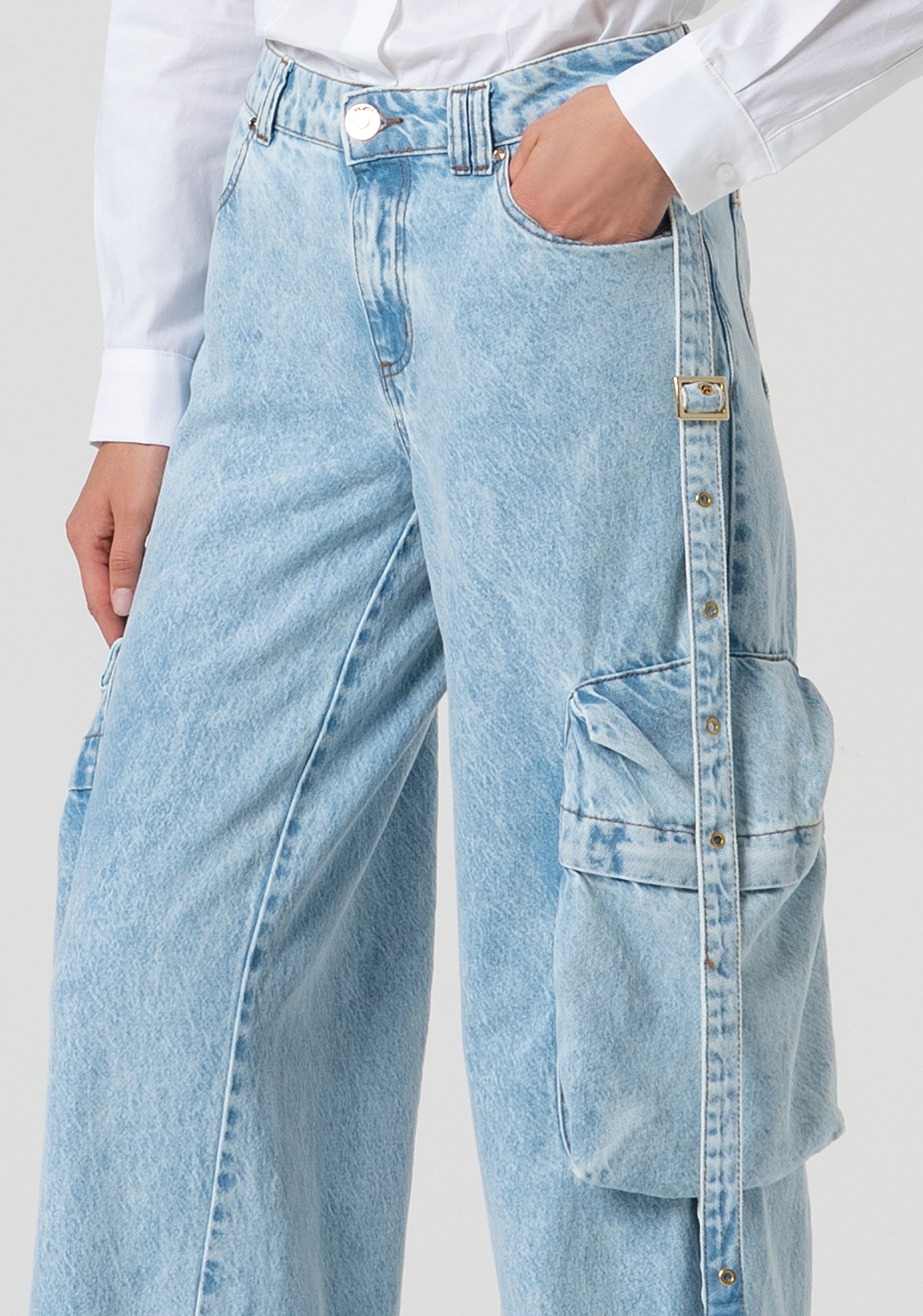 Jeans cargo wide leg made in denim with bleached wash Fracomina FS25SVC004D40093-378-2