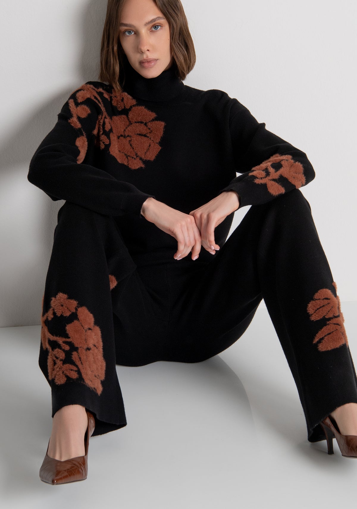 Knitted palazzo pant wide fit with flowery jacquard Fracomina FS26WV3004K50201-P16