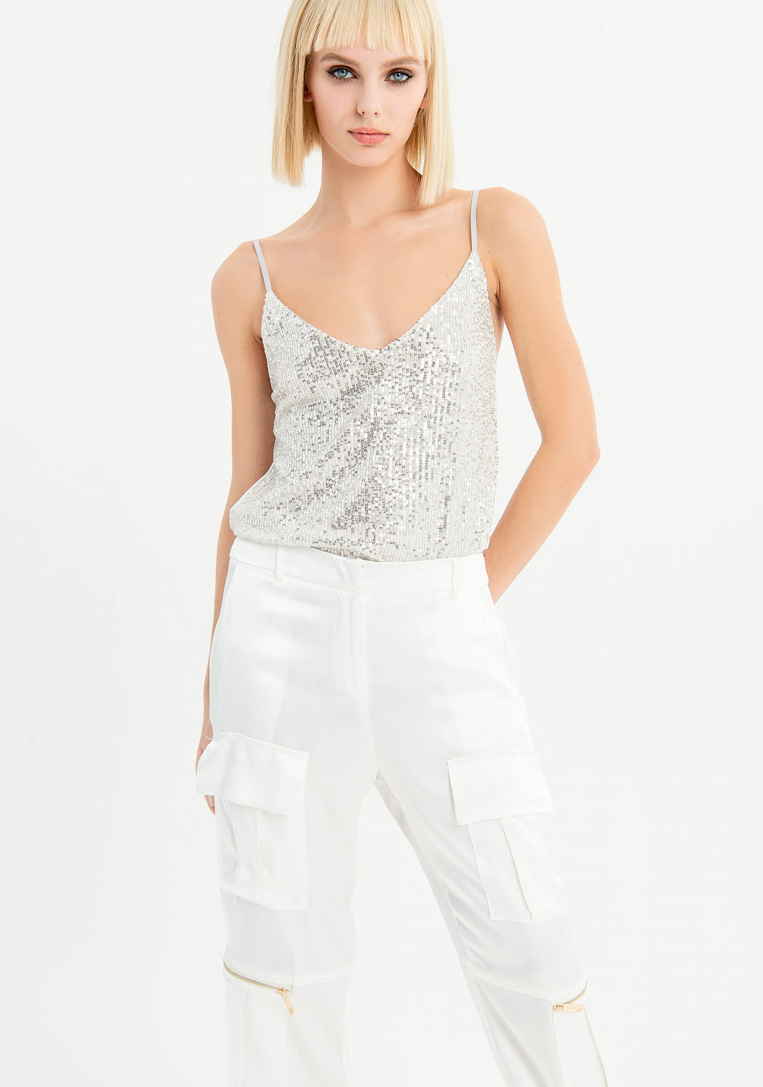 Cargo trousers with side pockets