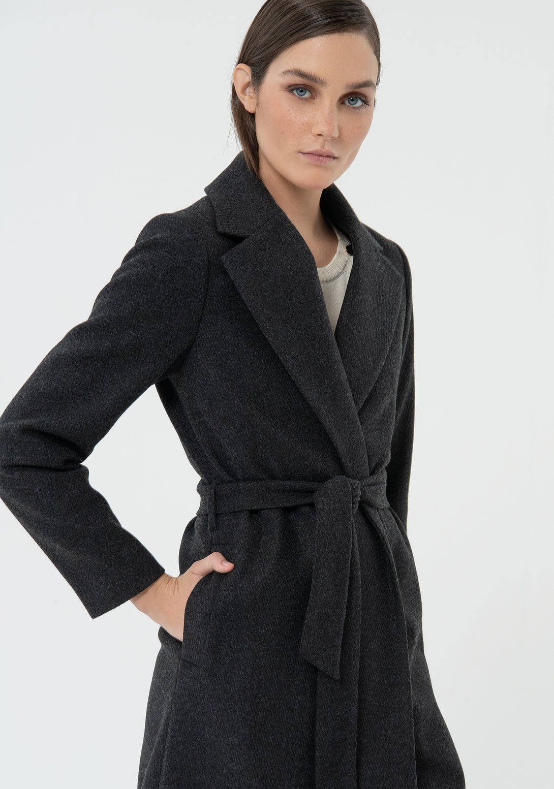 Wool coat with a waist belt FU23WC1012W44101-121 FRACOMINA – Fracomina ...