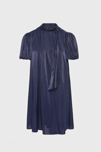 Dress A-shape with sash at the neck