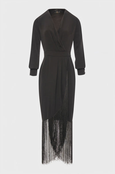 Long dress slim fit with fringes at the bottom