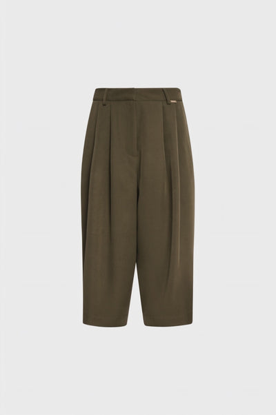 Pant cropped made in soft fabric