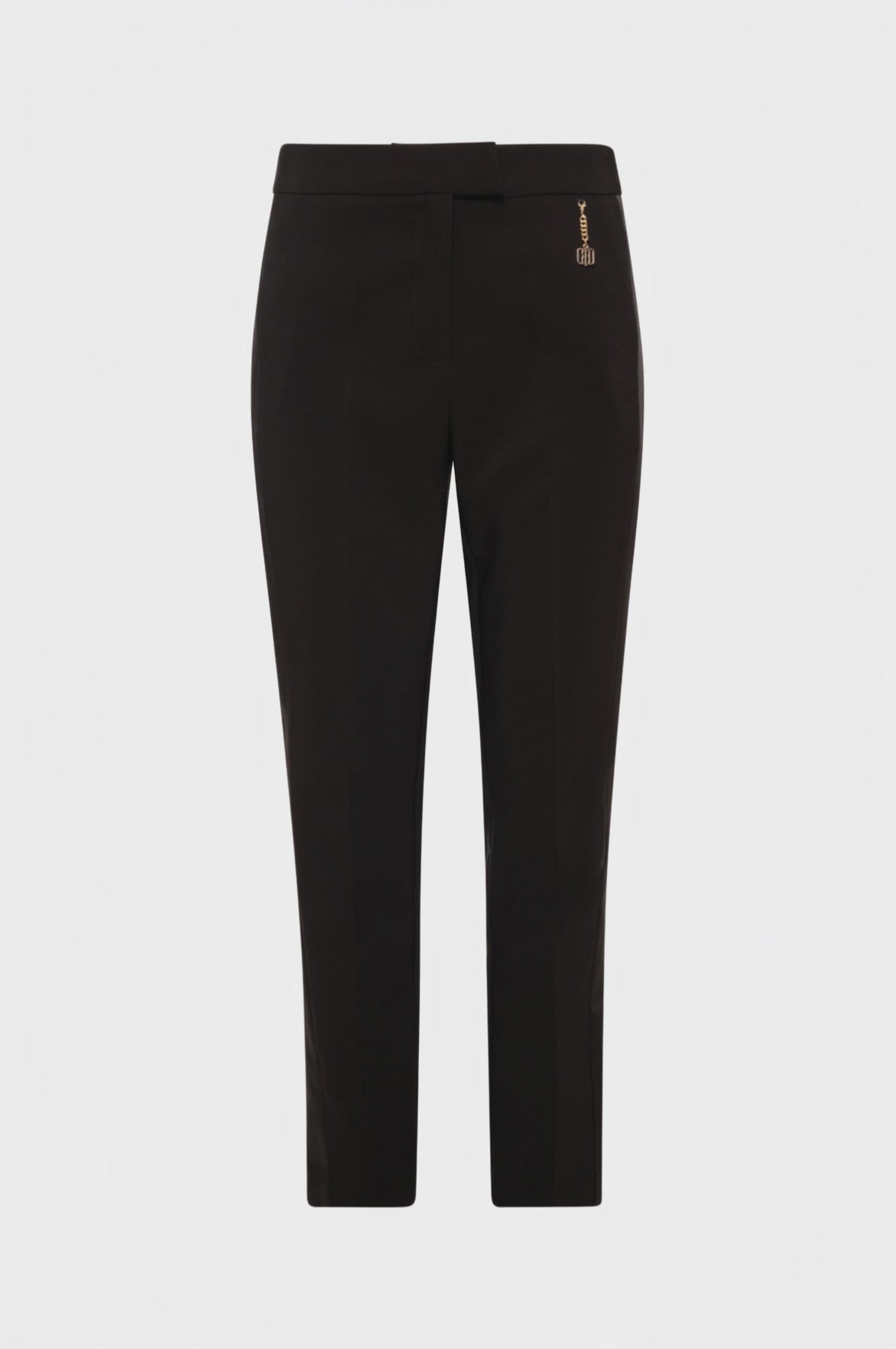 Cigarette pant made in stretch fabric
