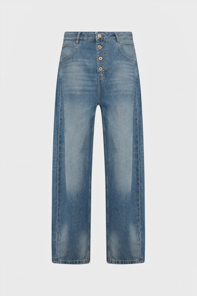 Jeans carrot made in denim with middle wash