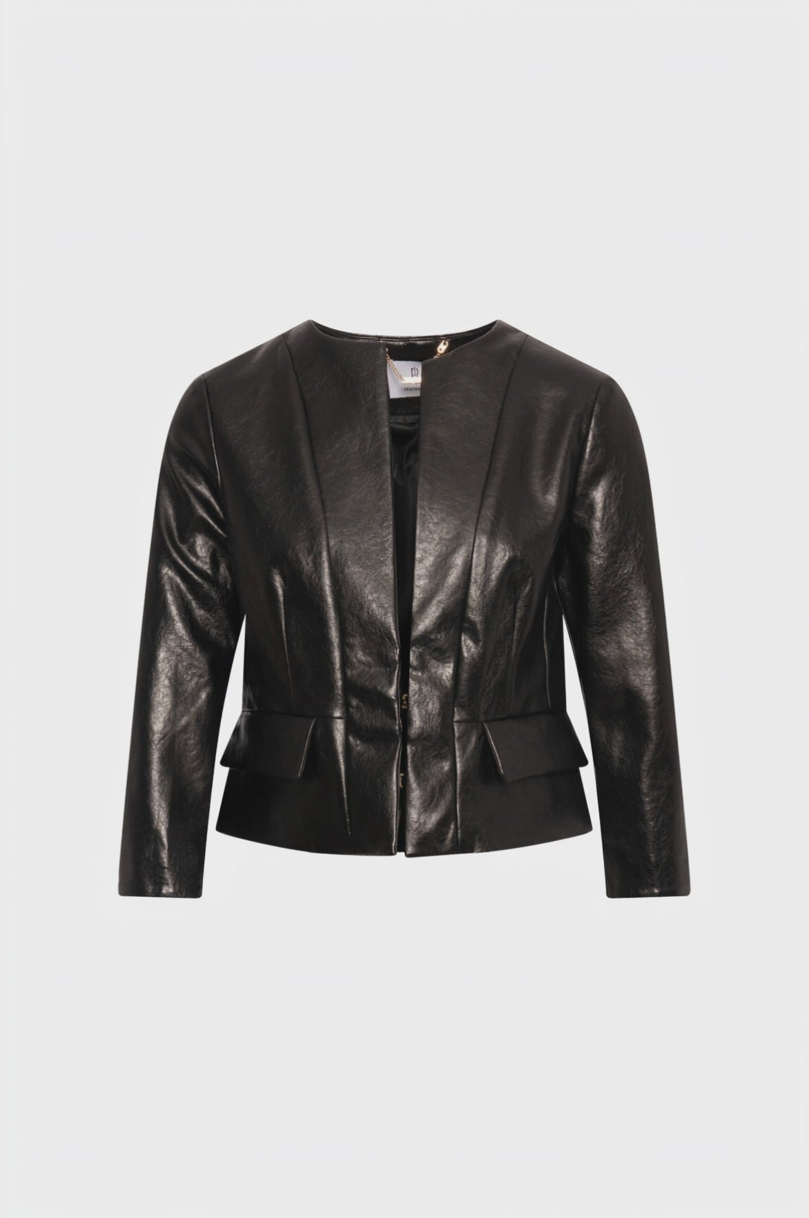 Jacket cropped made in fake leather