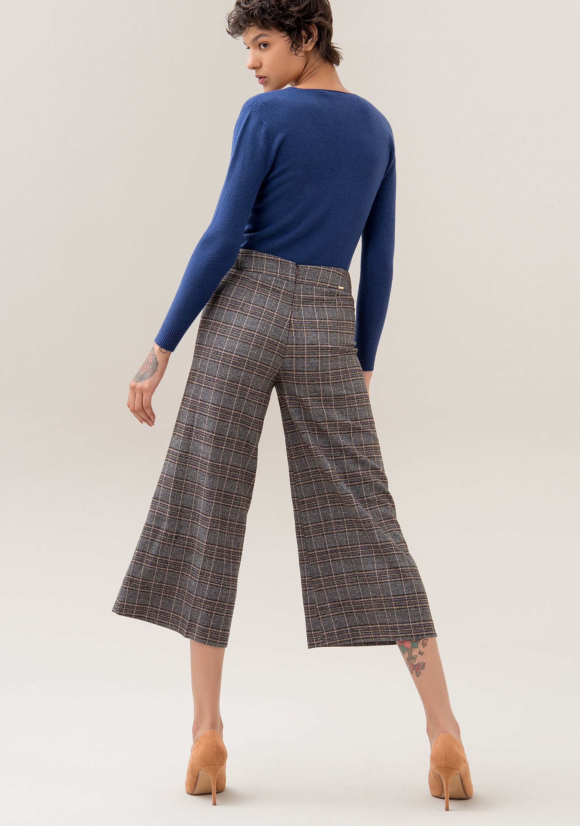 Pants culotte regular fit made in Prince of Wales fabric Fracomina F120W10025W01301-210_04