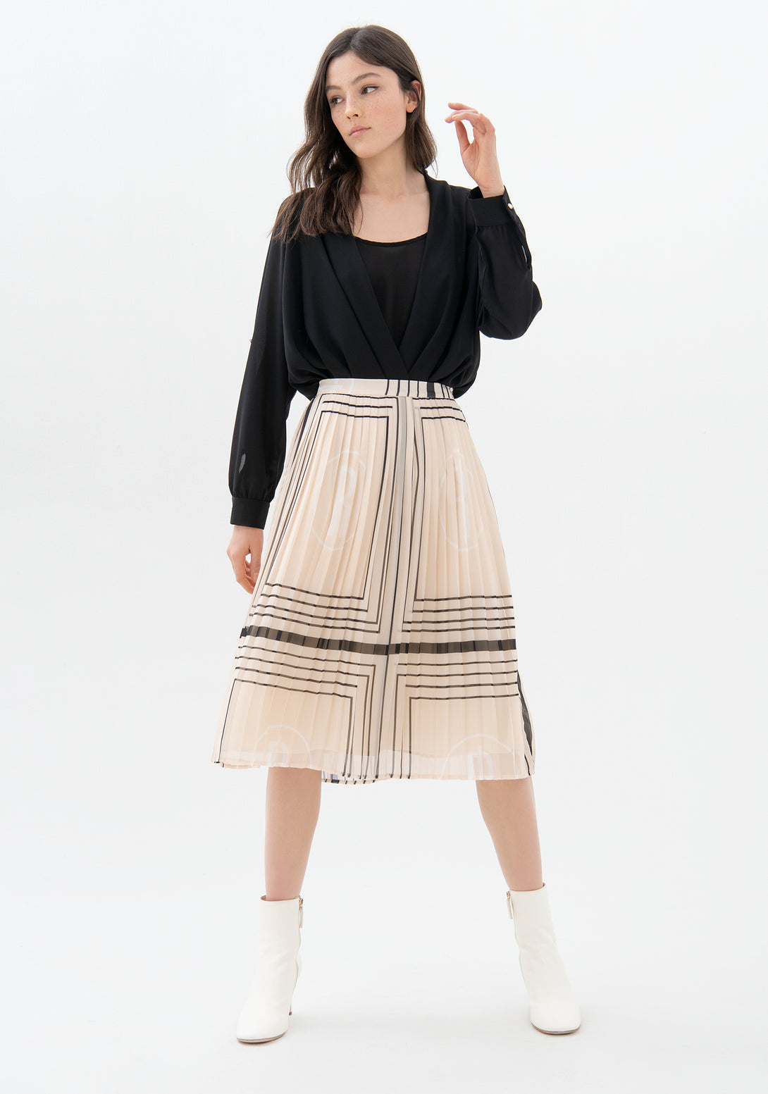 Flare skirt made in georgette with geometric pattern Fracomina F321WG2005W412N4-108