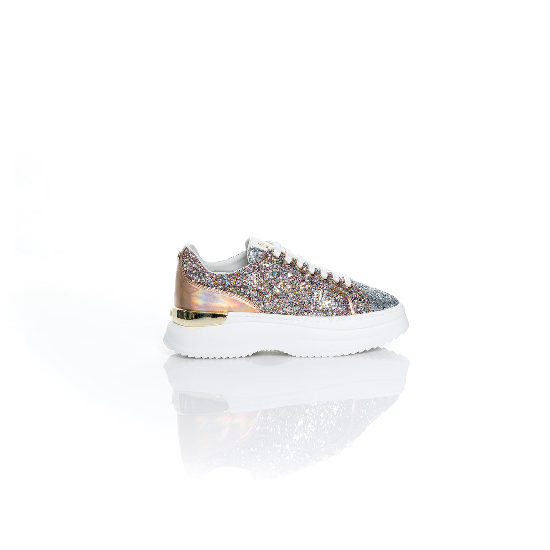 Sneakers with shoe lace and multicolor glitter