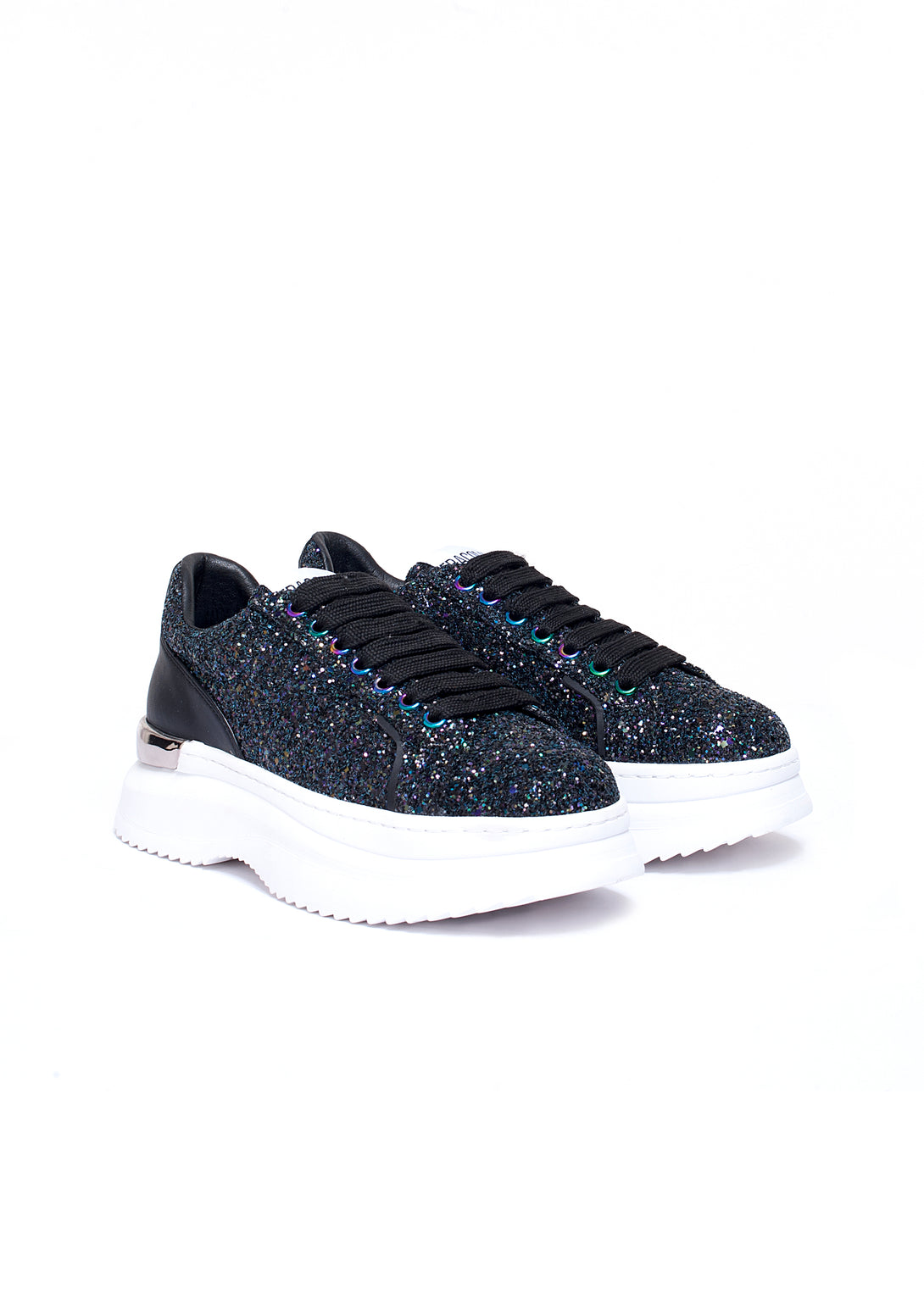 Sneakers with strings  and shiny glitters