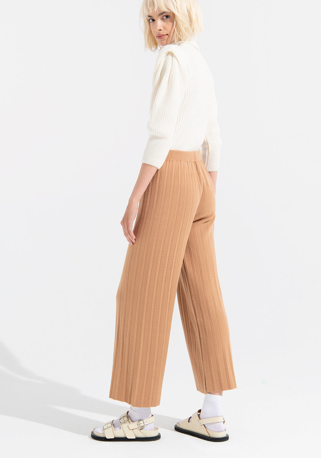 Knitted pant wide fit with ribs