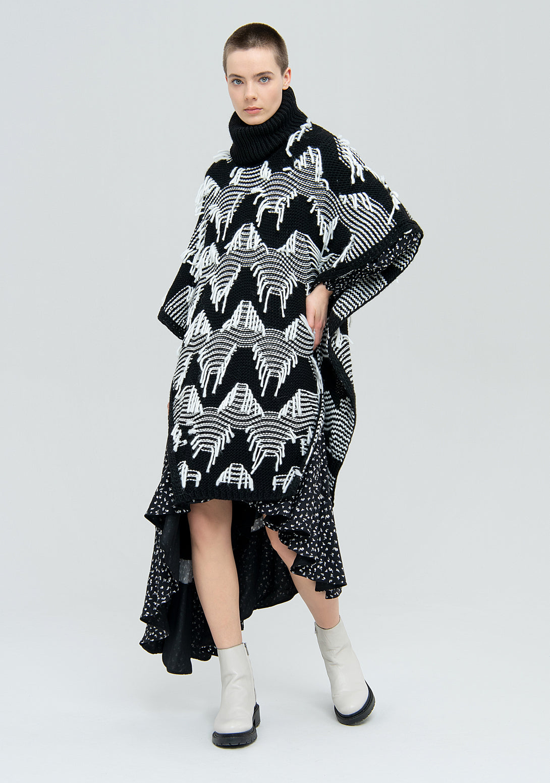 Knitted poncho over fit with jacquard Fracomina FJ22WT7020K47801-060