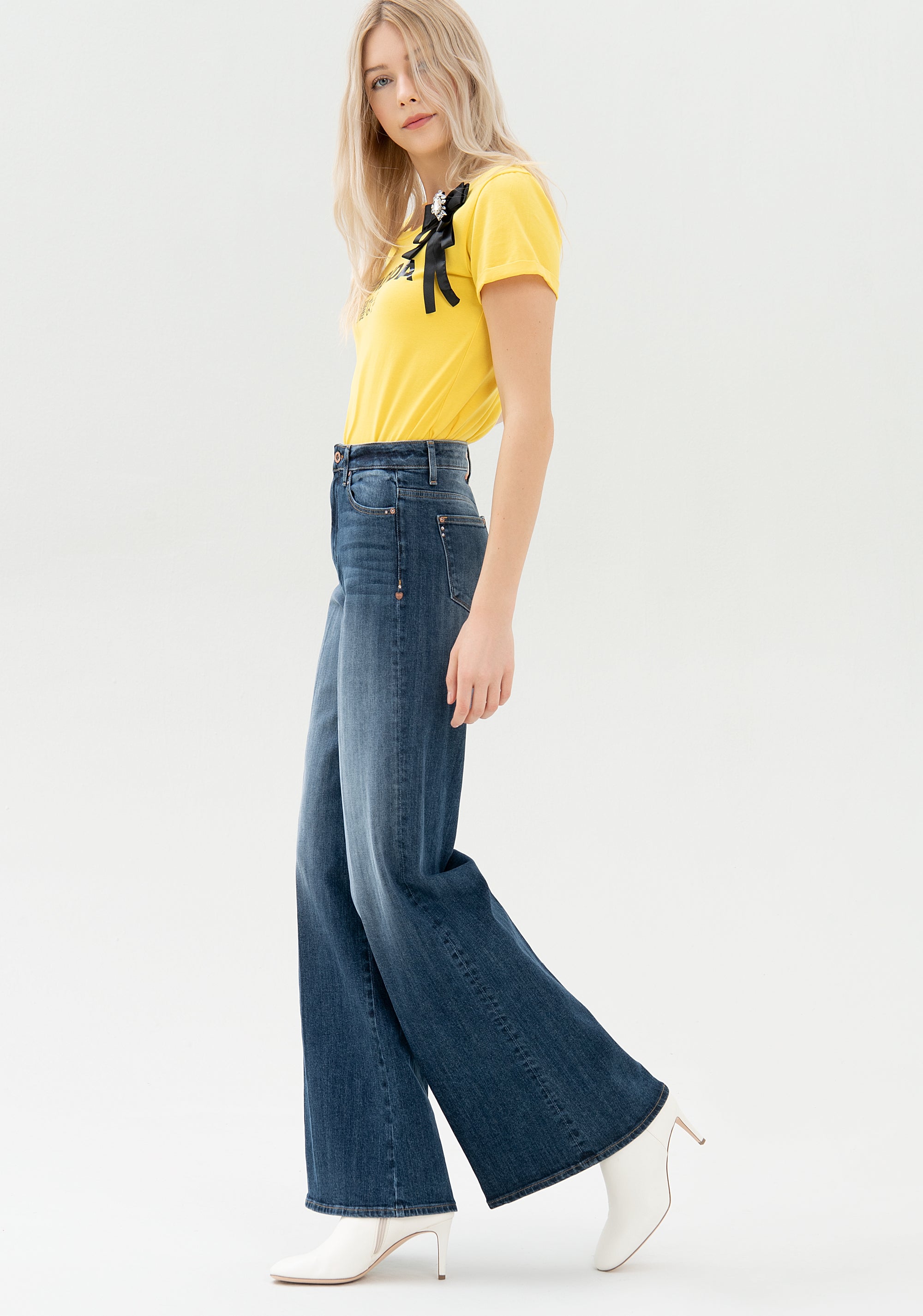 Jeans flare made in denim with middle wash Fracomina FP21WV3003D40104-277_03