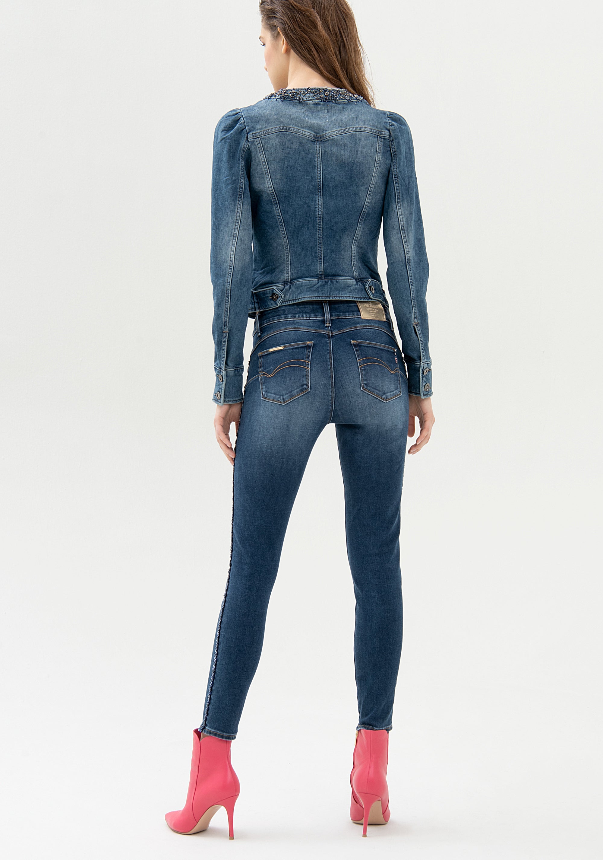 Jeans skinny fit with push-up effect made in stretch denim with middle wash Fracomina FP21WV8018D40801-353_05