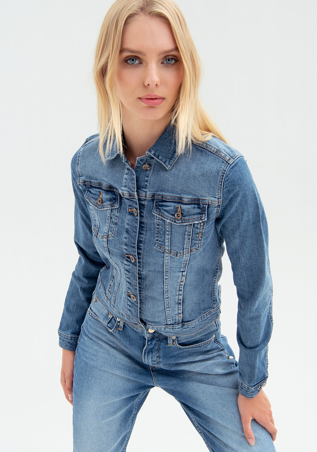 Jacket regular fit made in denim with middle wash Fracomina FP22SJ4001D42002-349