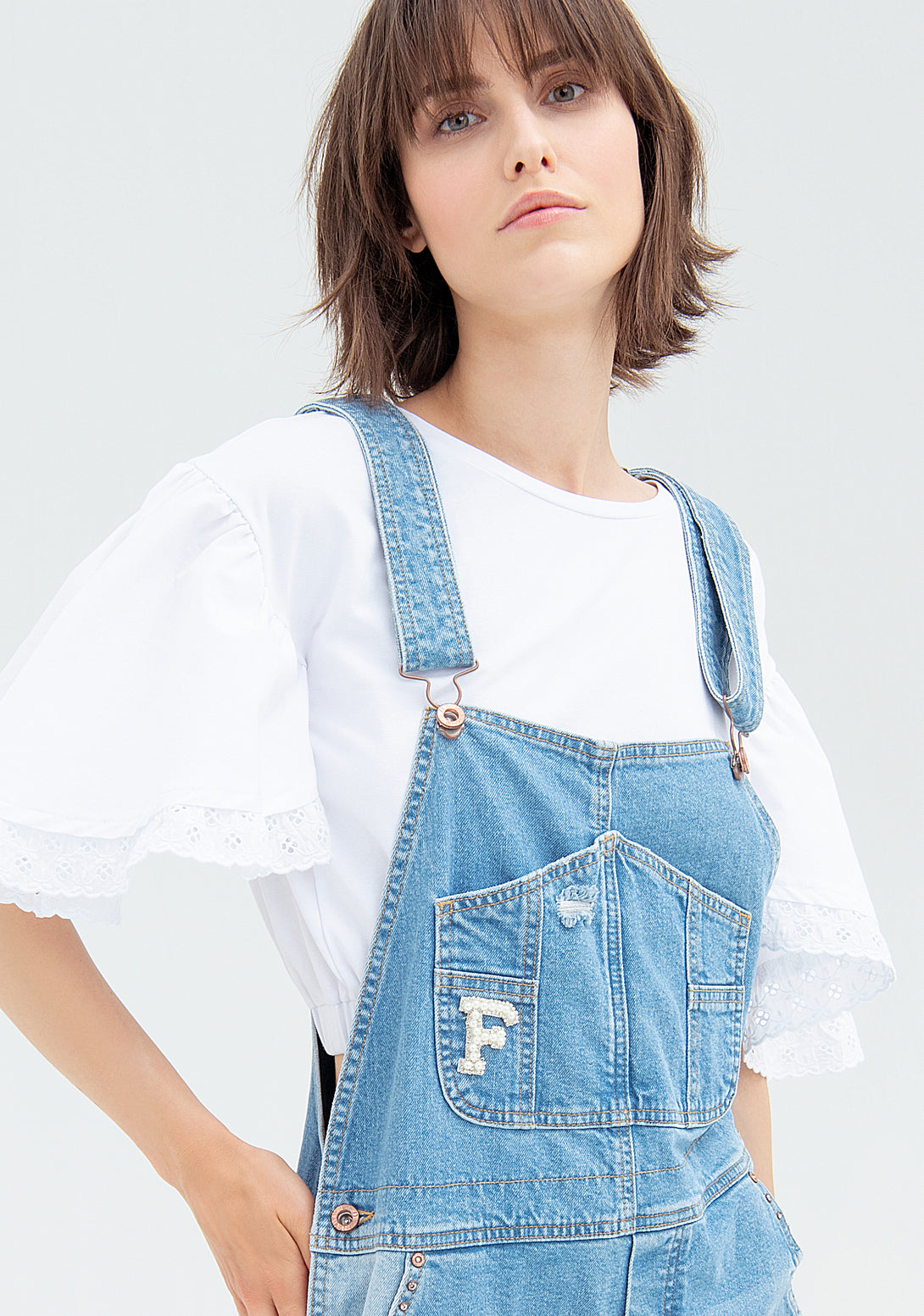 Overall regular fit made in denim with light wash