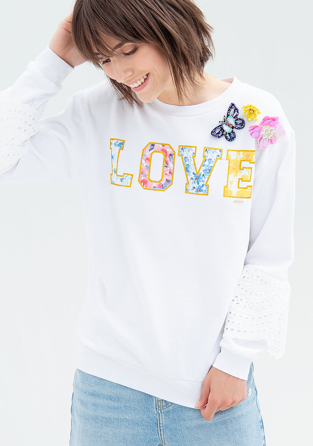 Sweater regular fit with multicolor lettering