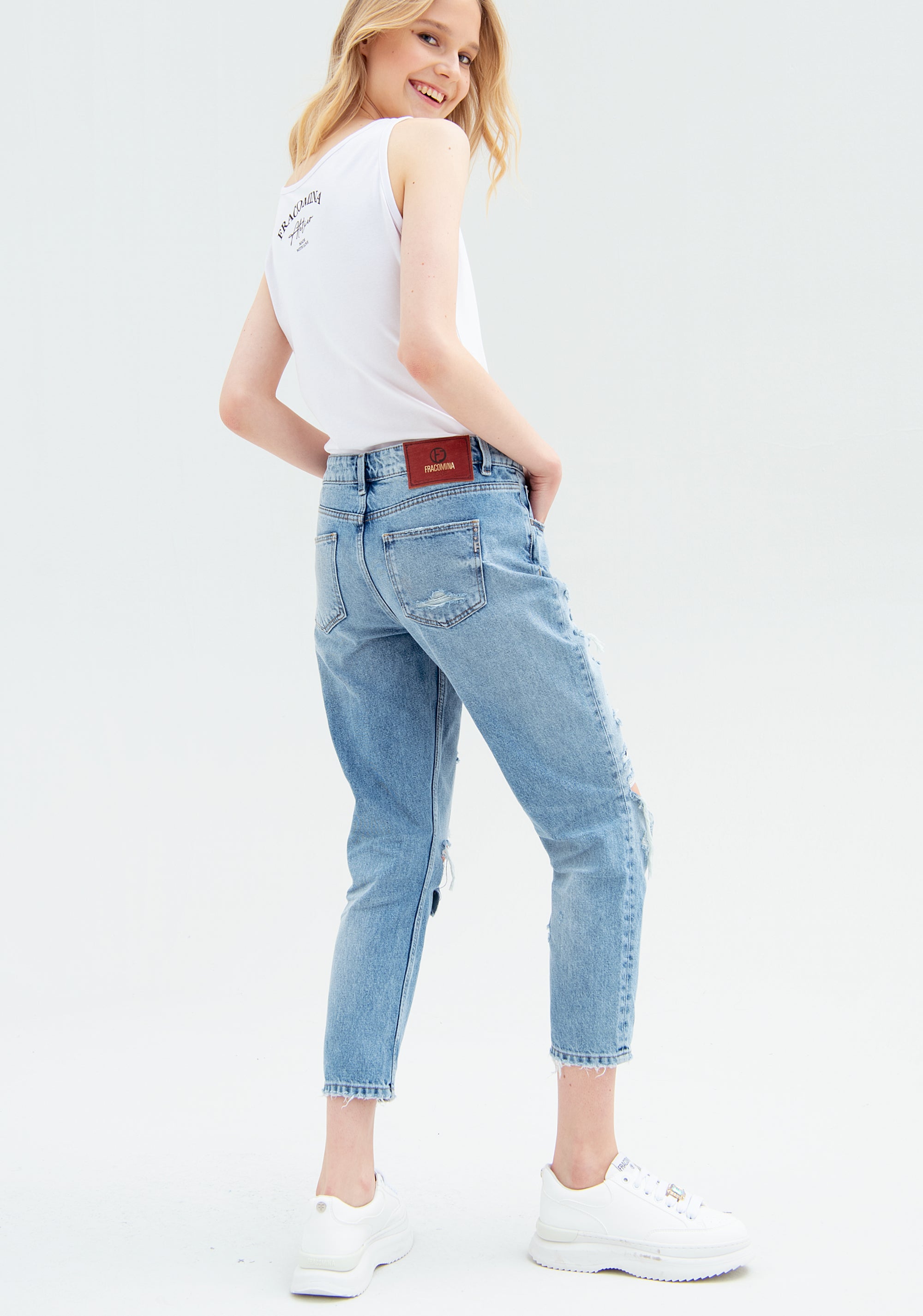 Jeans boyfriend fit cropped made in denim with light wash Fracomina FP22SV5001D419O1-437_5