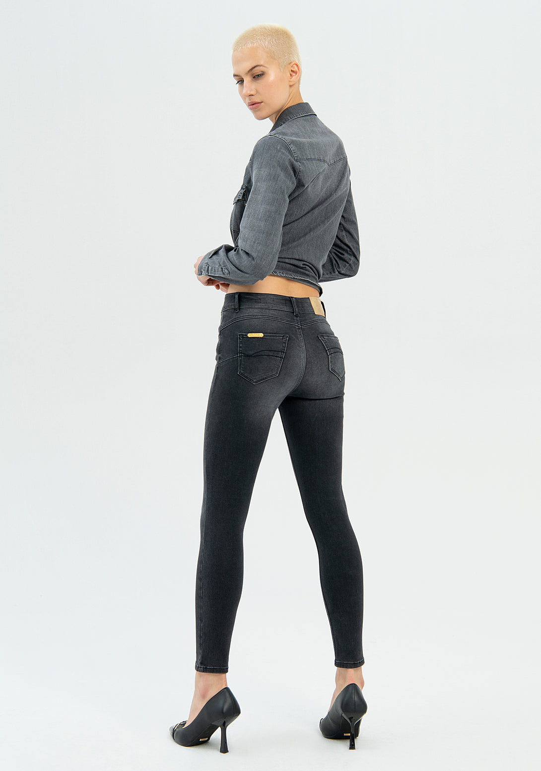 Jeans skinny fit with shape-up effect made in black denim with dark wash Fracomina FP22WV8037D40201-053-4