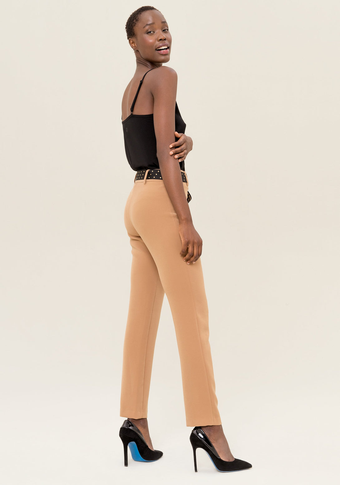 Bootcut pant made in stretch fabric