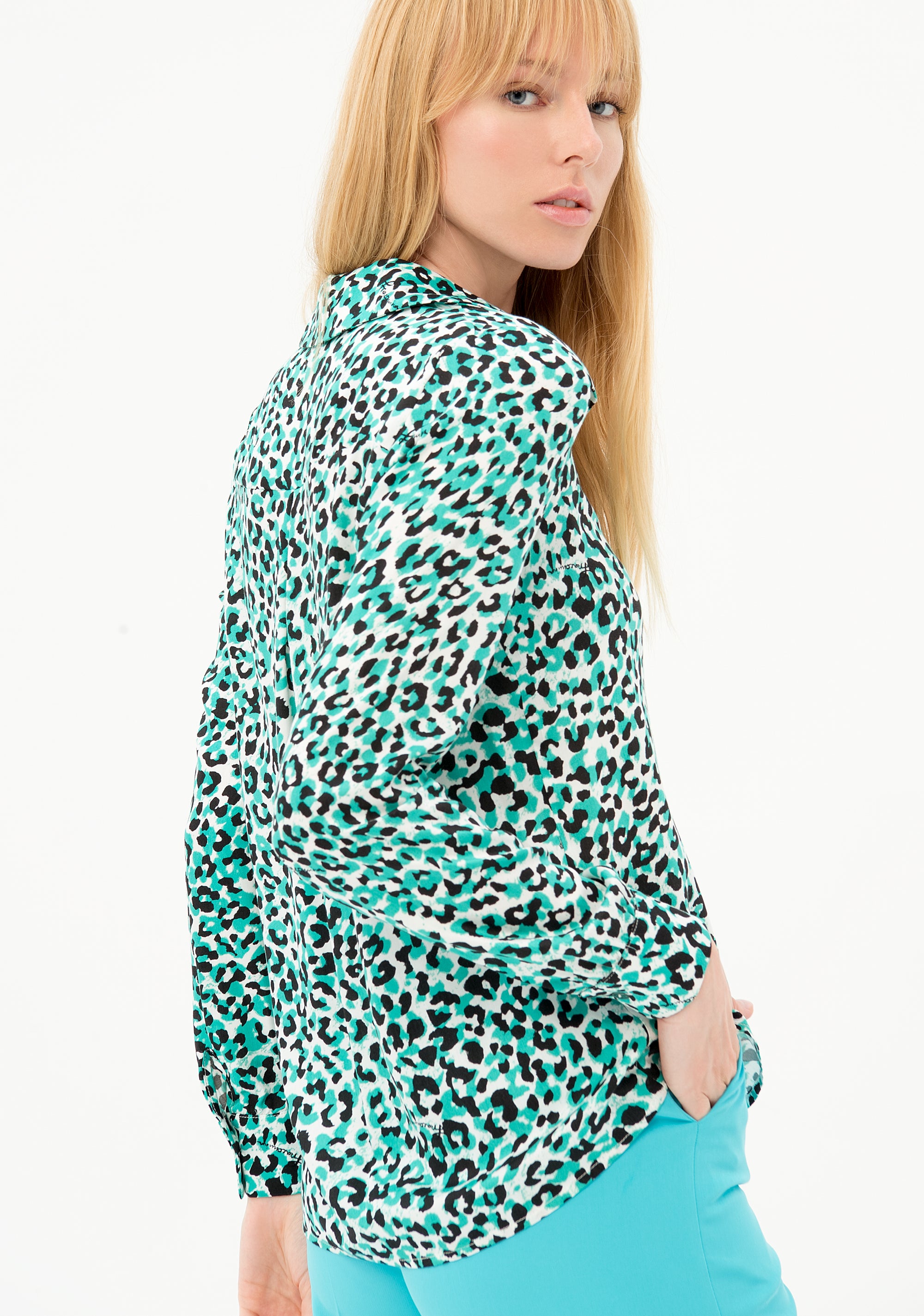 Shirt regular fit made in soft viscose with animalier pattern Fracomina FR21ST1014W413N4_4