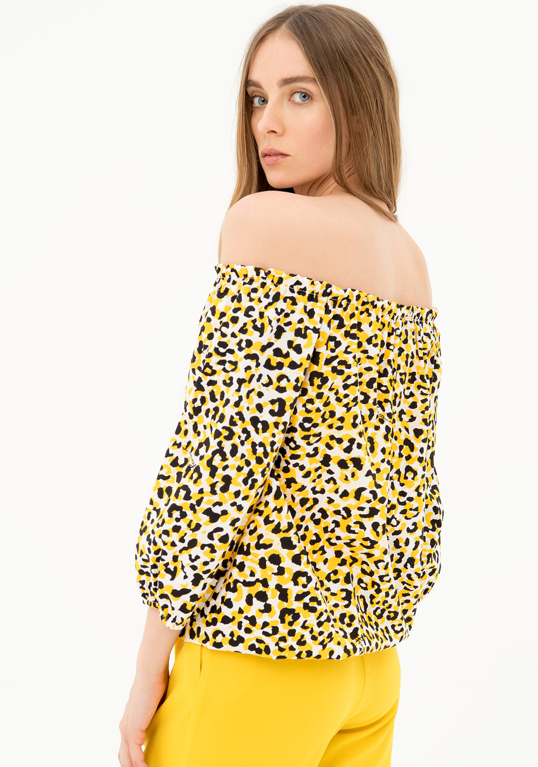 Blouse wide fit with animalier pattern