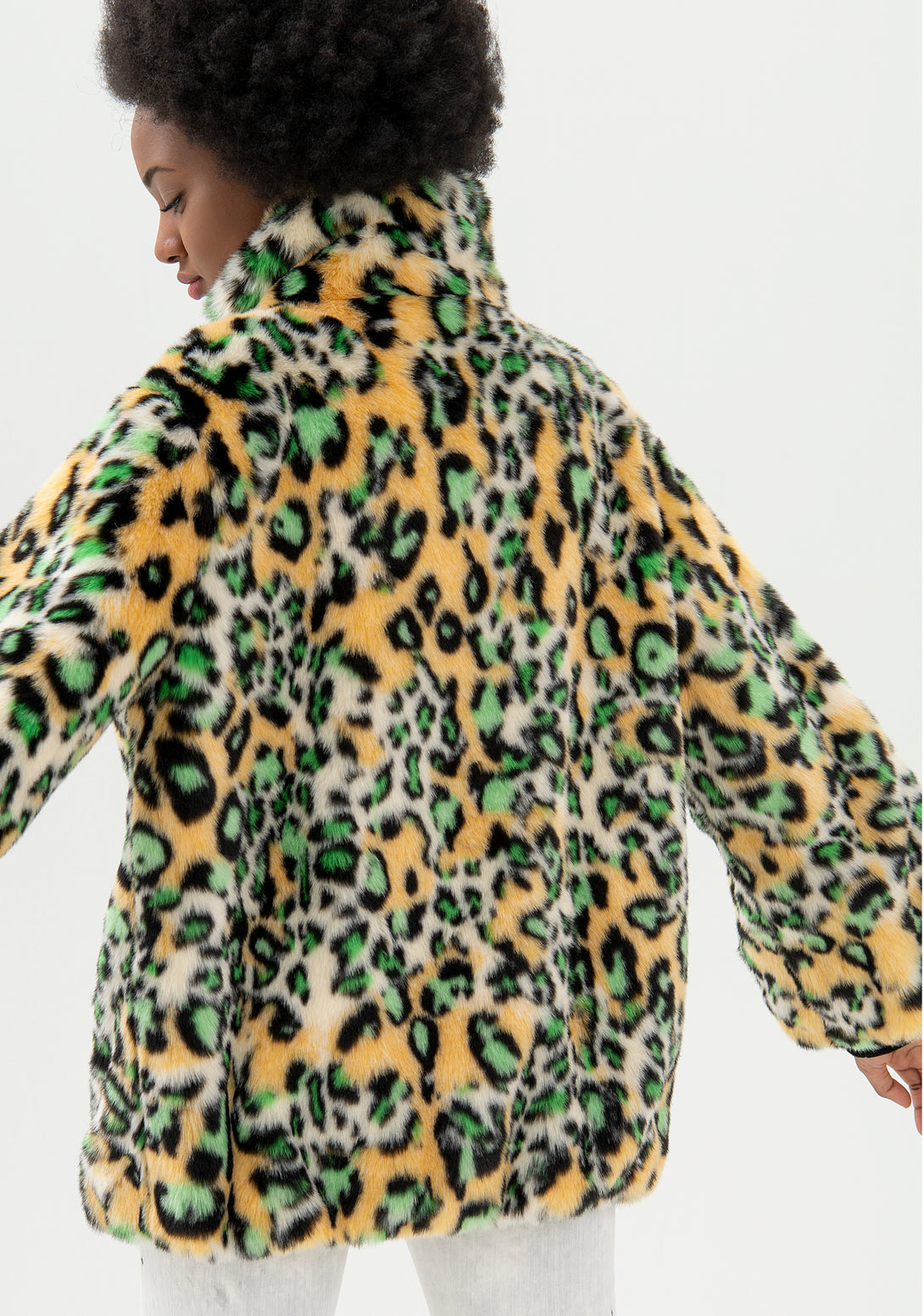 Eco fur wide fit with multicolor animalier pattern