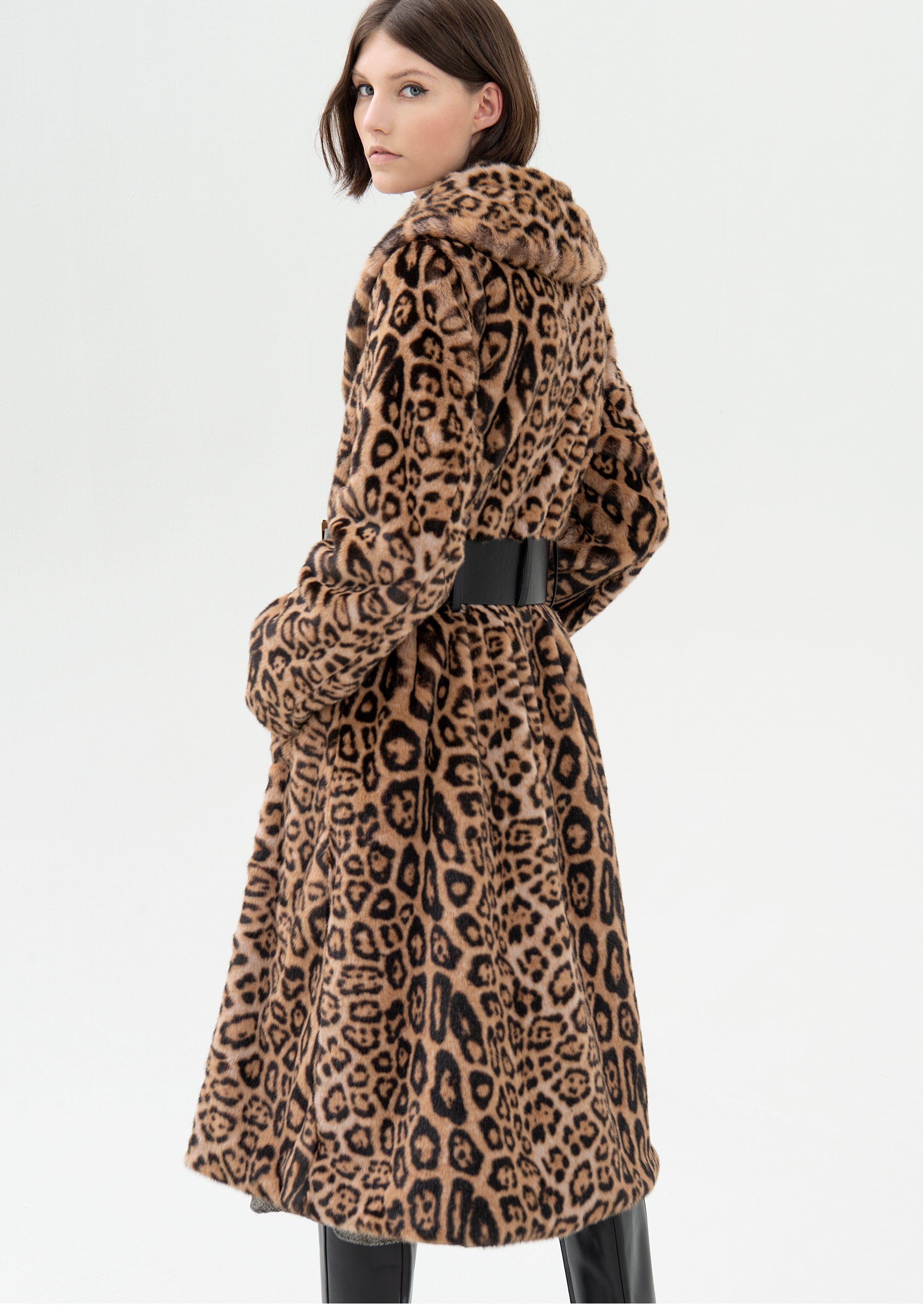 Coat wide fit, long, made in fake fur with animalier pattern Fracomina FR21WC4005O41201-I62_03