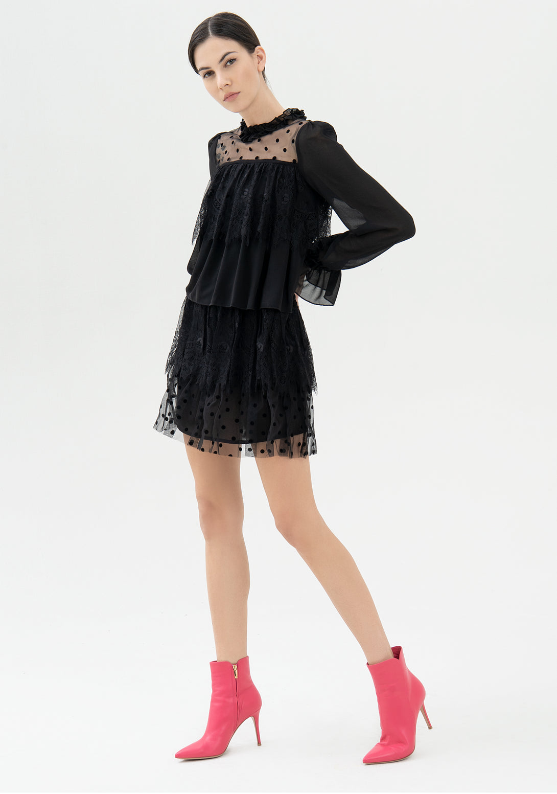 Mini dress A-shape made in tulle and lace fabrics