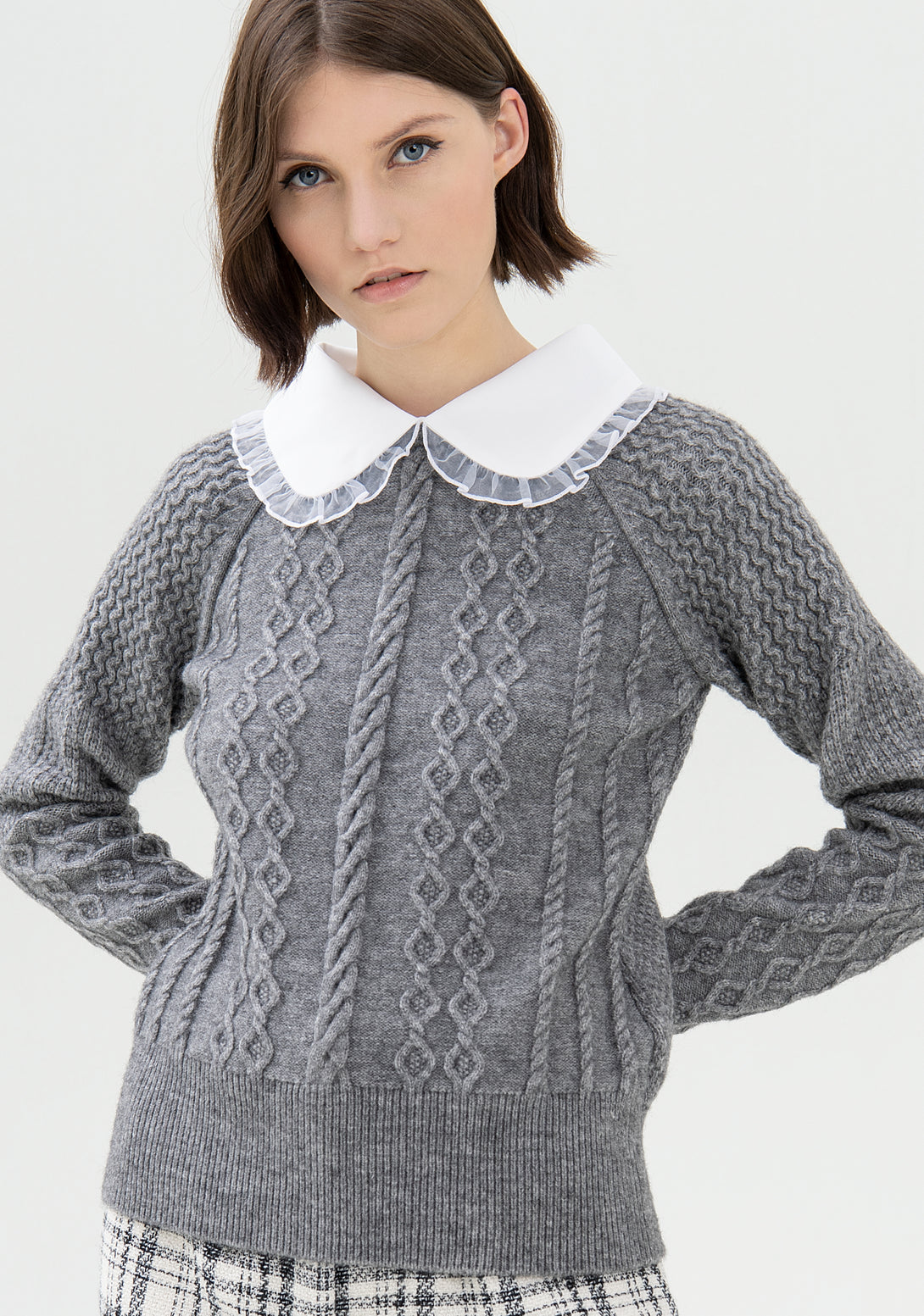 Knitwear regular fit with plaits