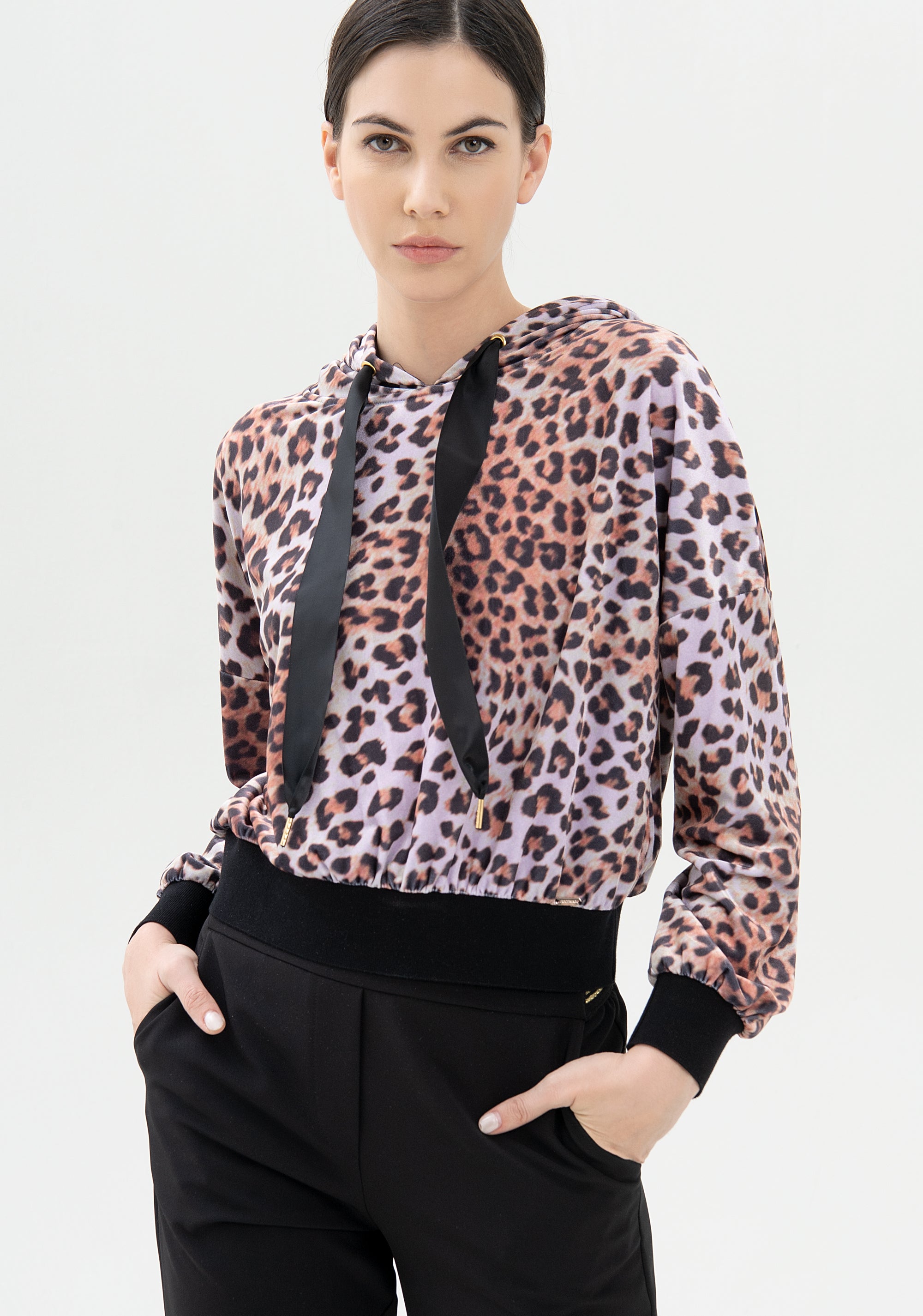 Sweater cropped with animalier pattern Fracomina FR21WT9014F429N4-210_02