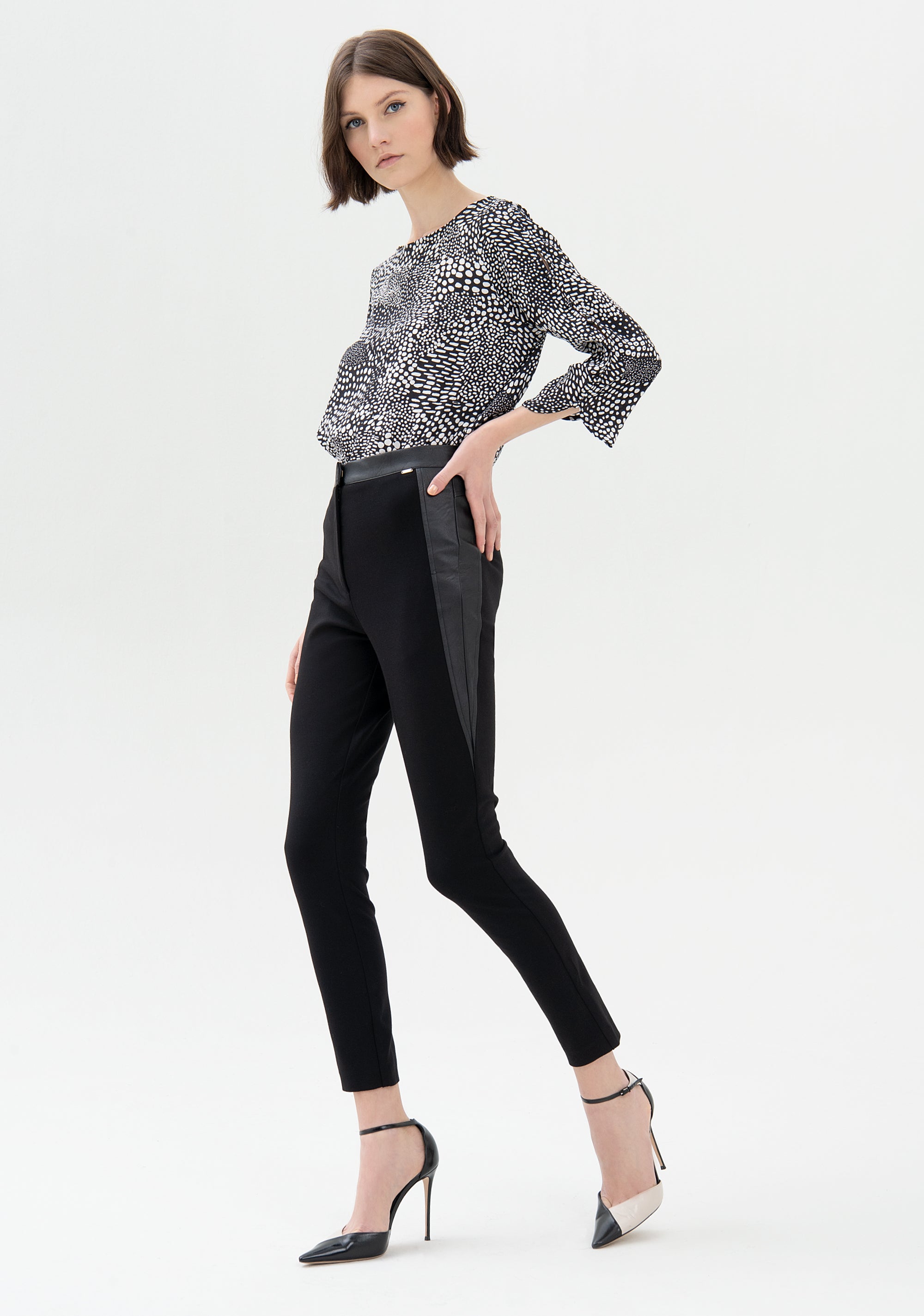 Skinny pant with eco leather details Fracomina FR21WV7006W41701-053_04