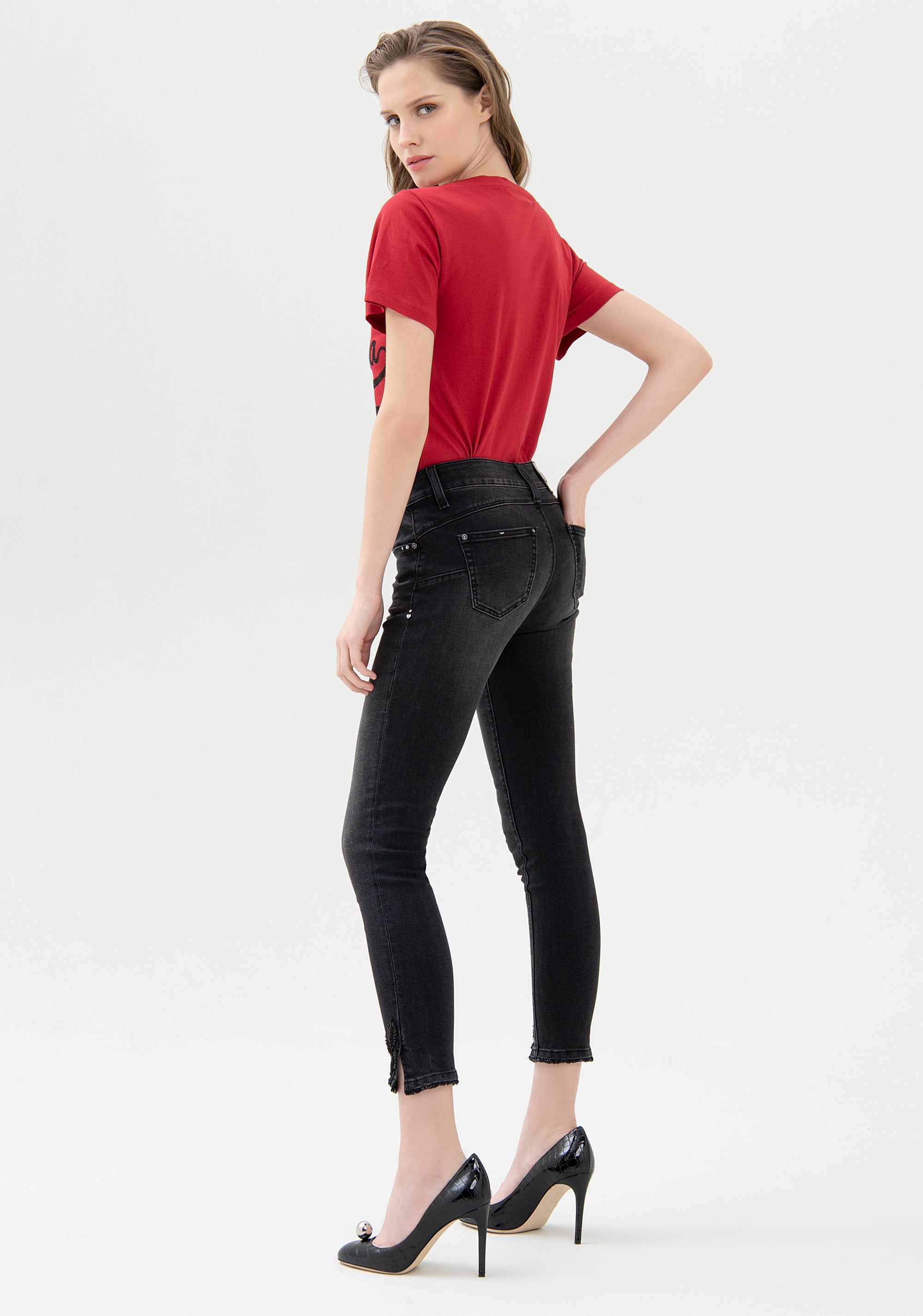 Jeans skinny fit cropped with push-up effect made in denim with dark wash Fracomina FR21WV9002D40801-053_04