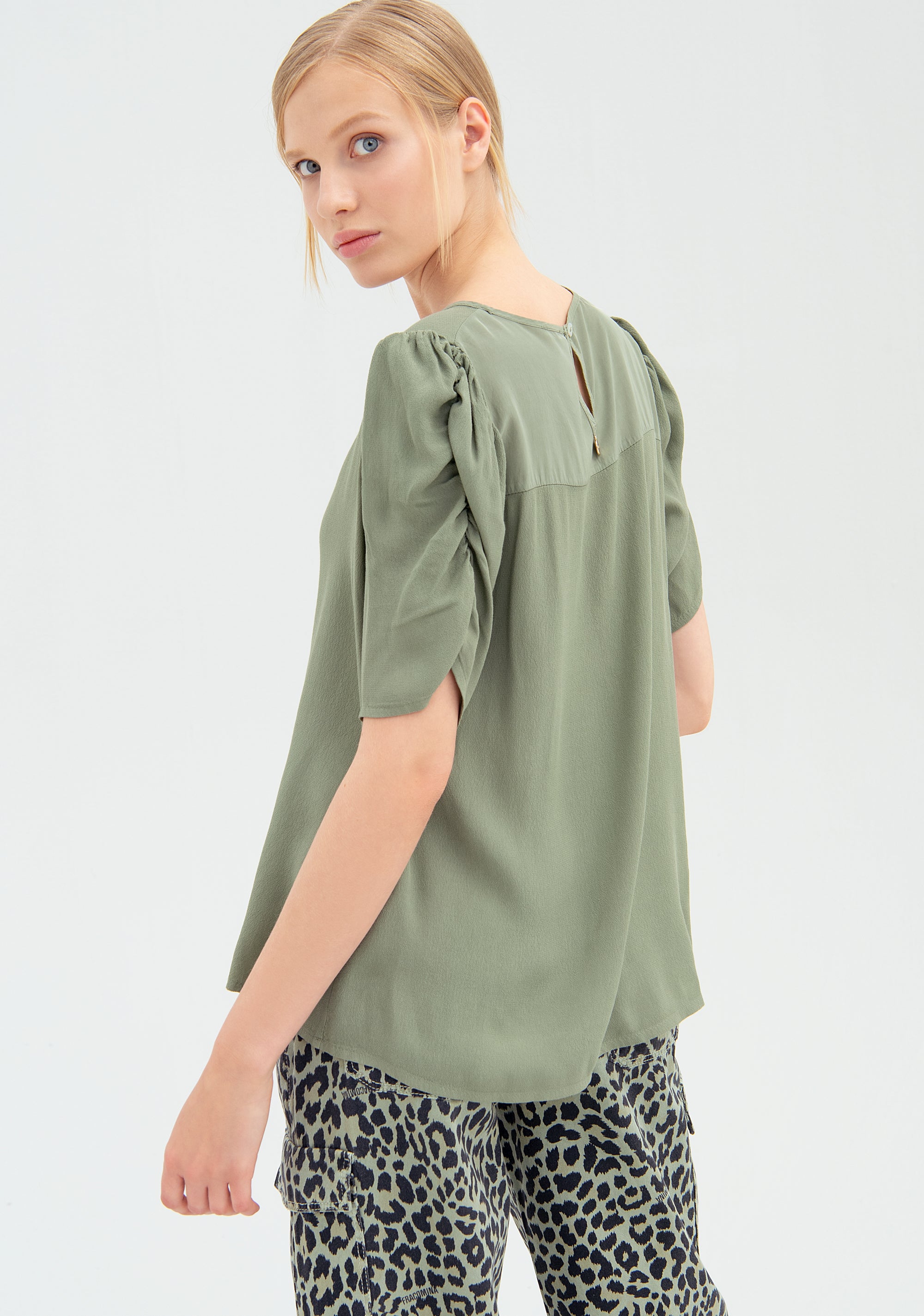 Blouse flared made in viscose Fracomina FR22ST1036W41301-247_3