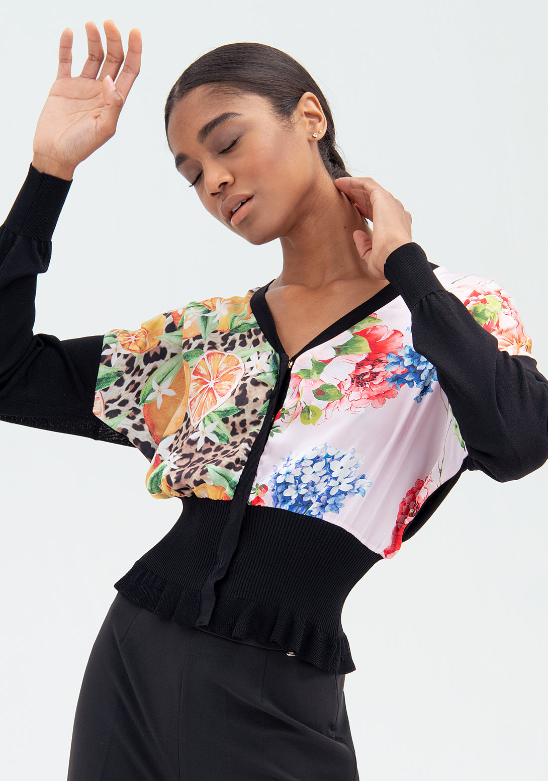 Cardigan regular fit with multicolor flowery pattern