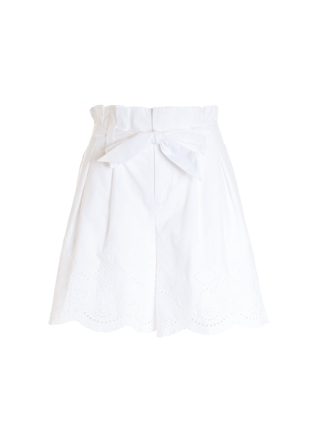 Short pant wide fit made in San Gallo lace