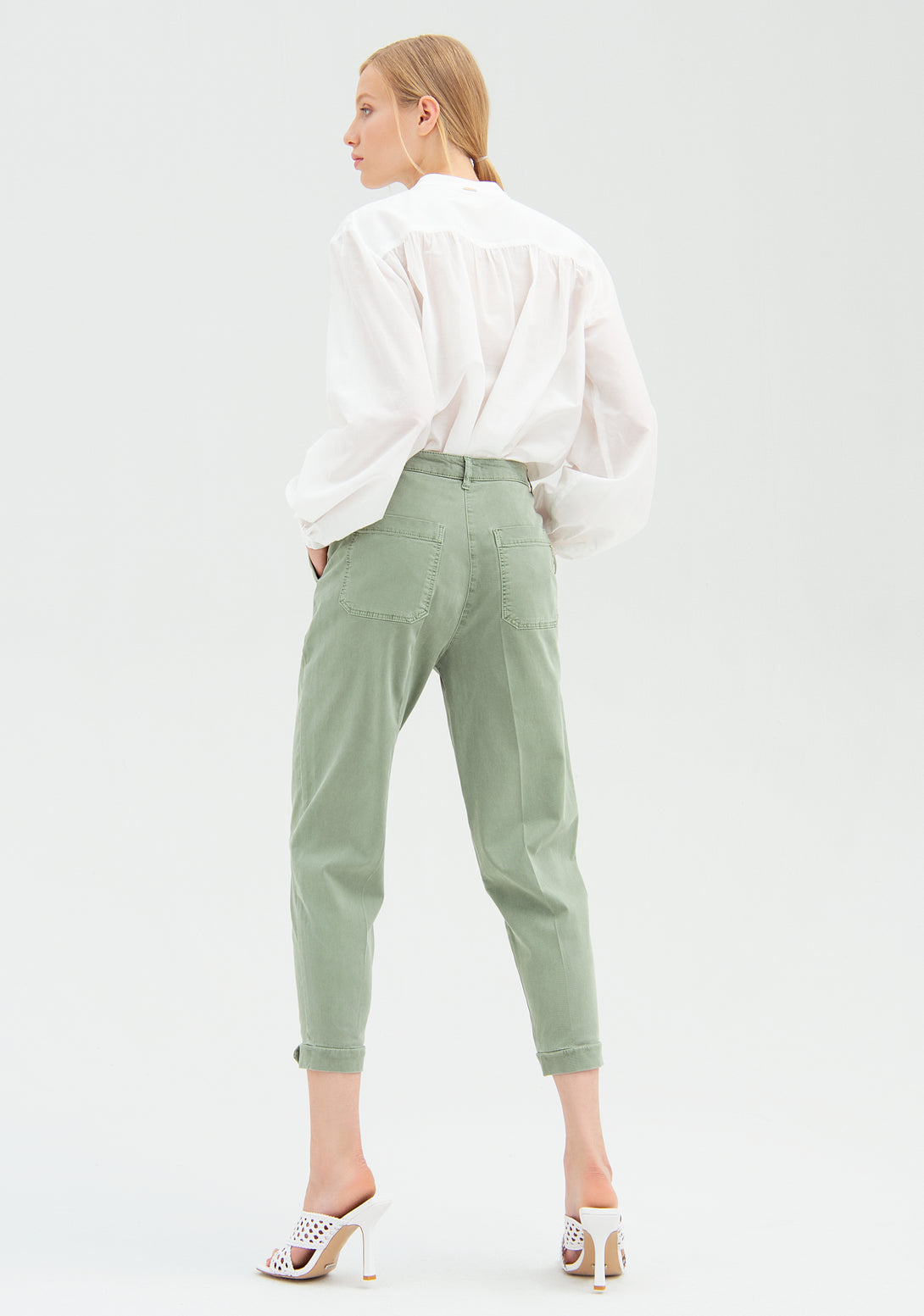 Pant cargo fit with regular waist