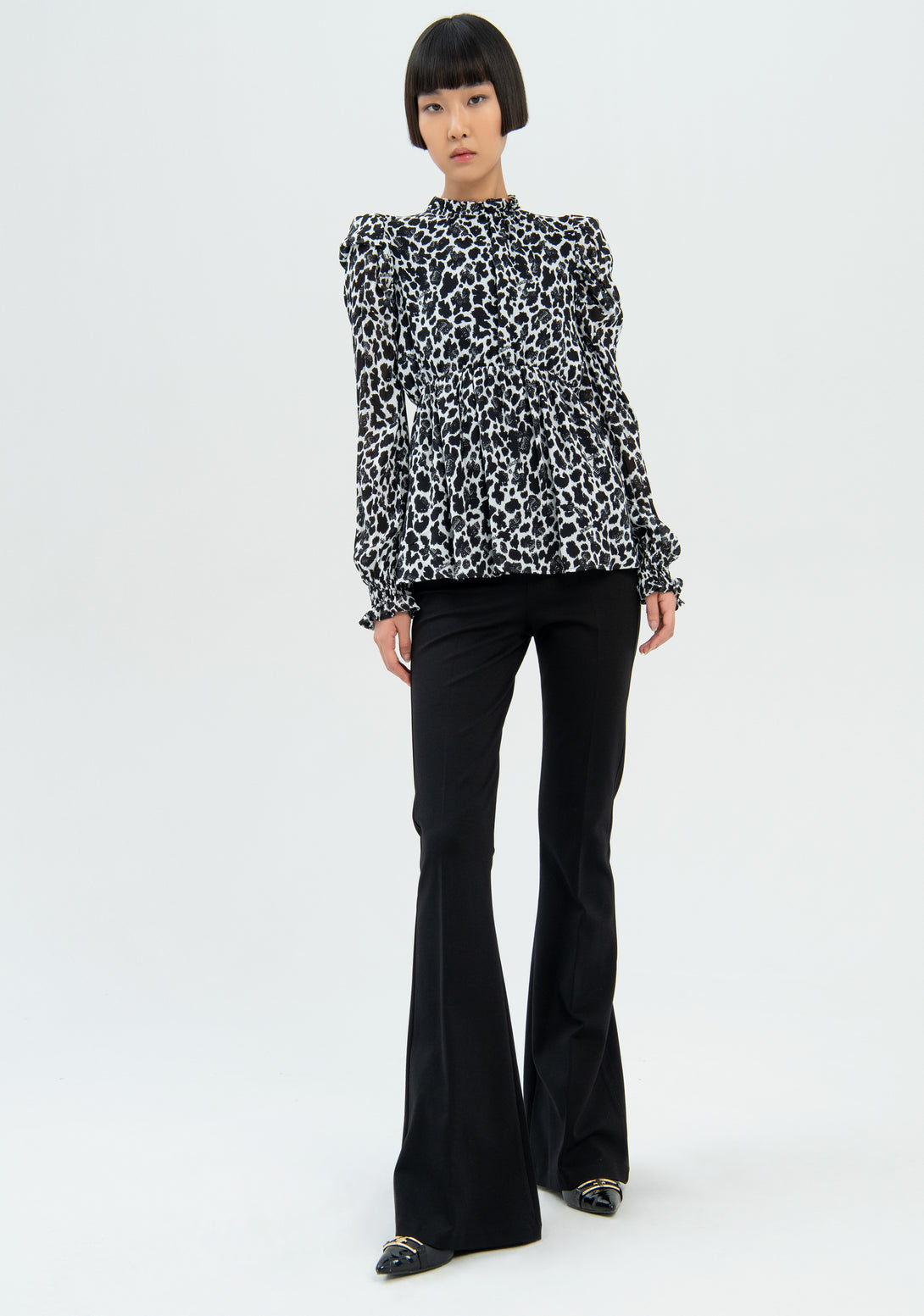Blouse regular fit with animalier pattern