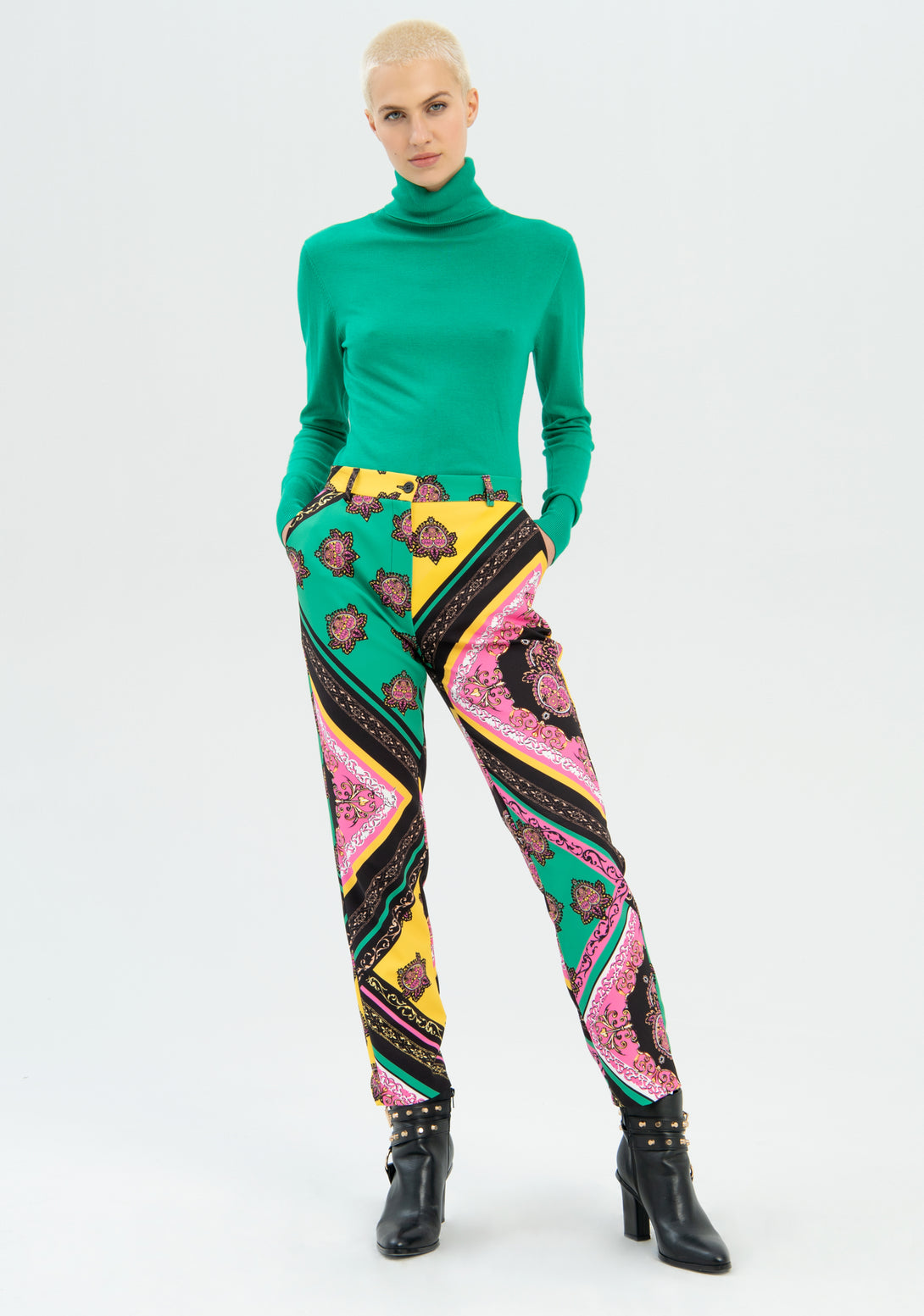 Chinos pant regular fit with multi color pattern Fracomina FR22WV4014W577R8-210