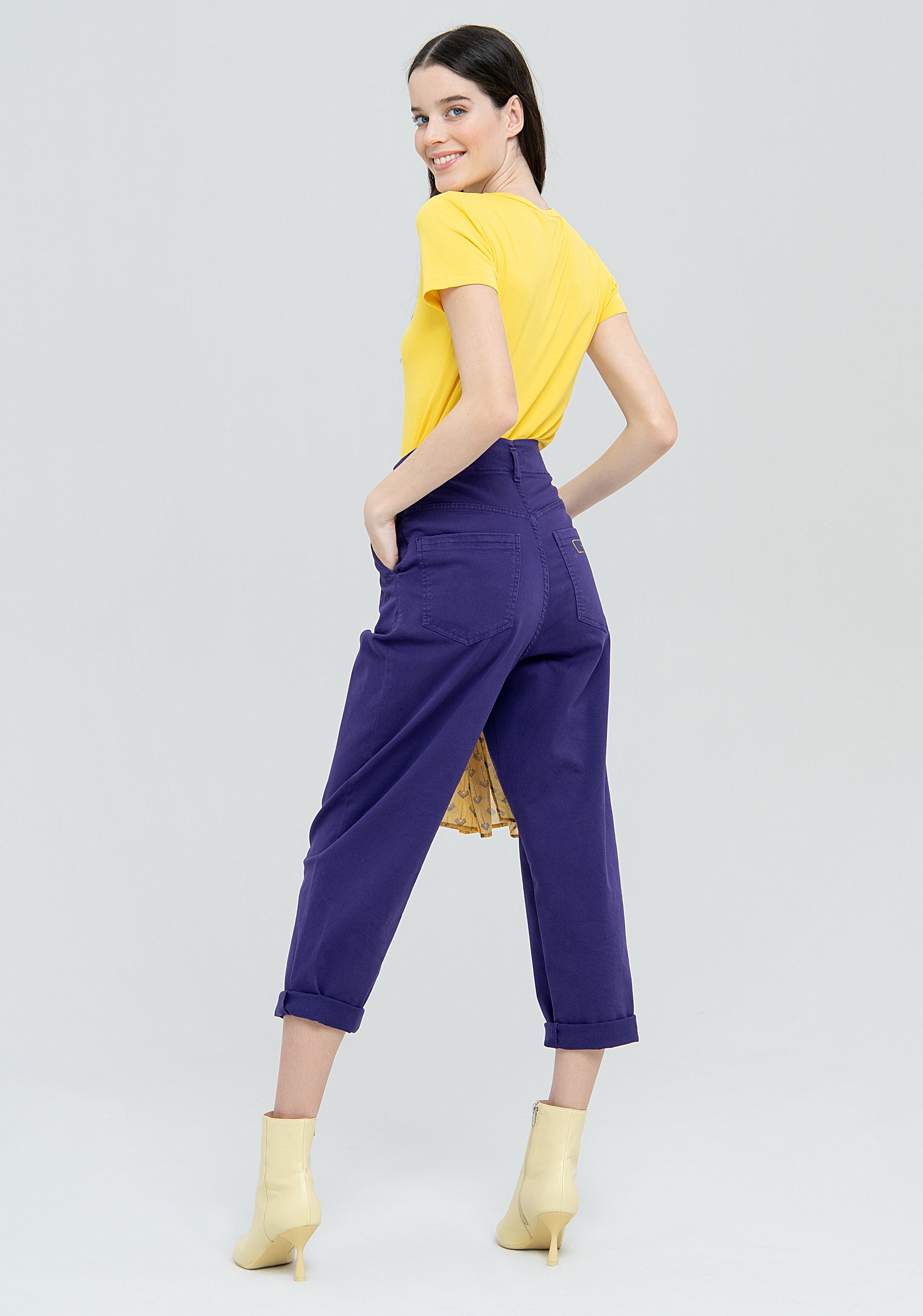 Carrot pant with paired multi color foulard Fracomina FS22WVD002W40101-233-4